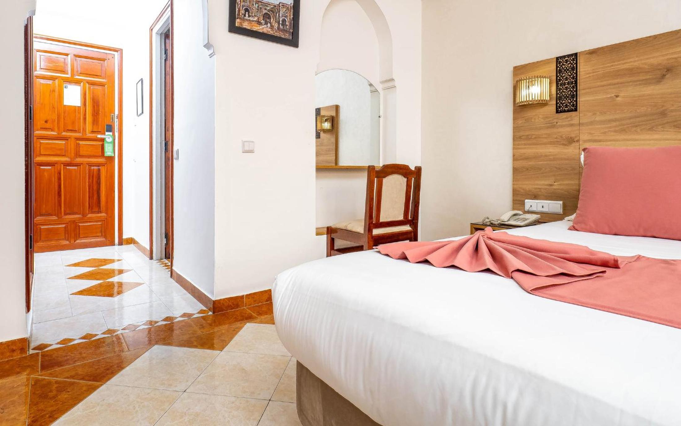 Superior Double Room - Photo 4