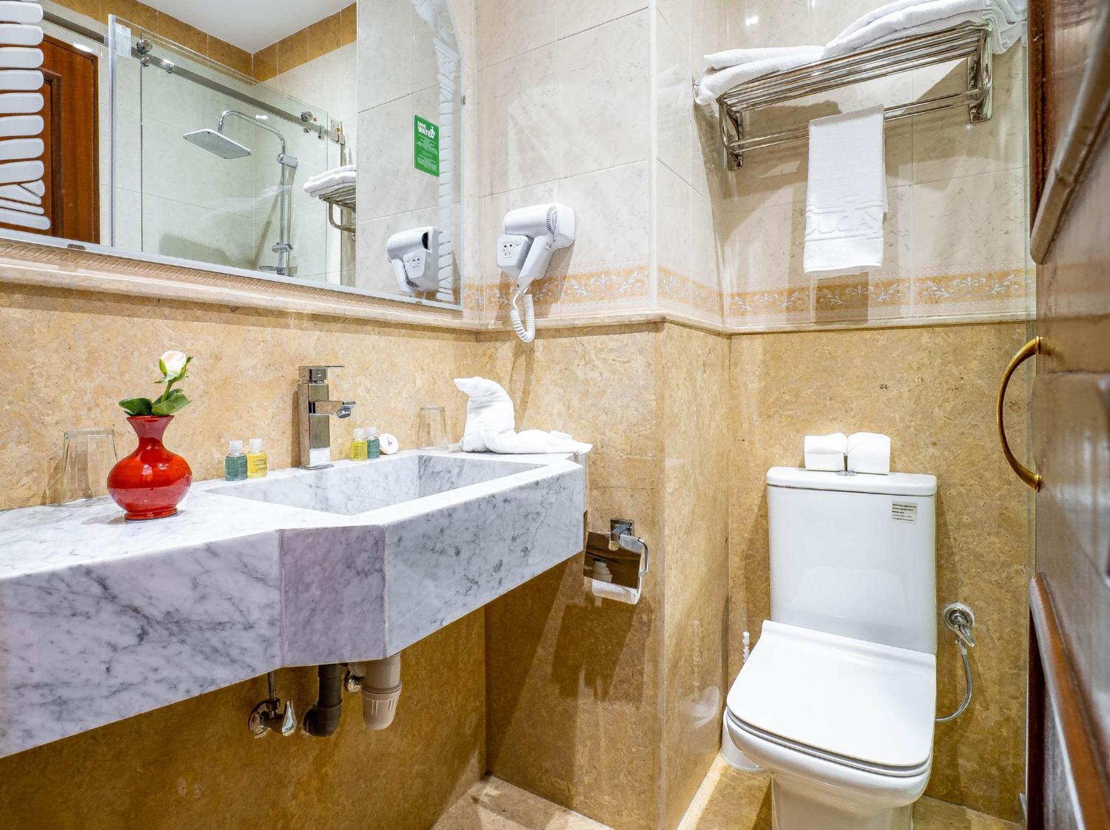 Superior Double Room - Photo 12