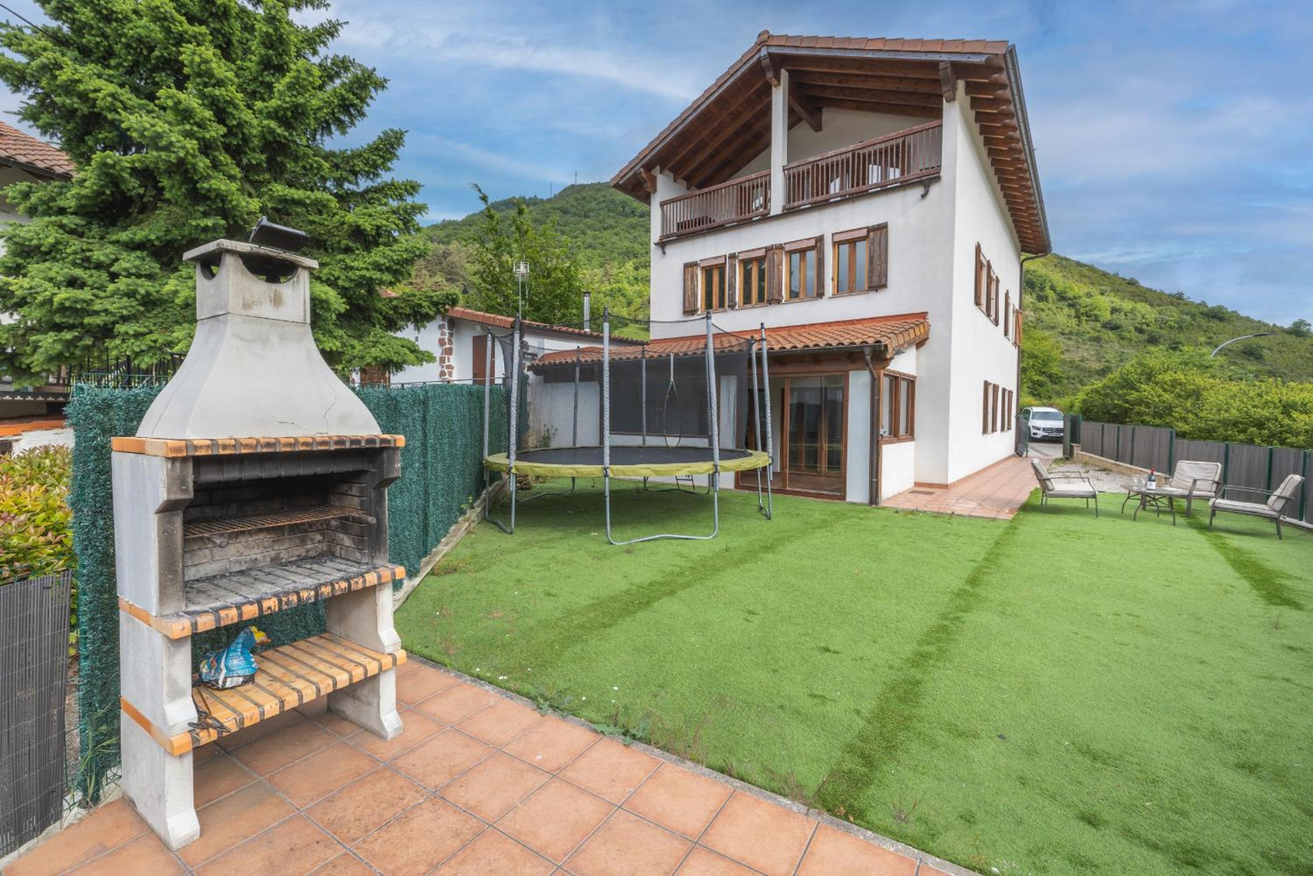 Casa de Seis Habitaciones