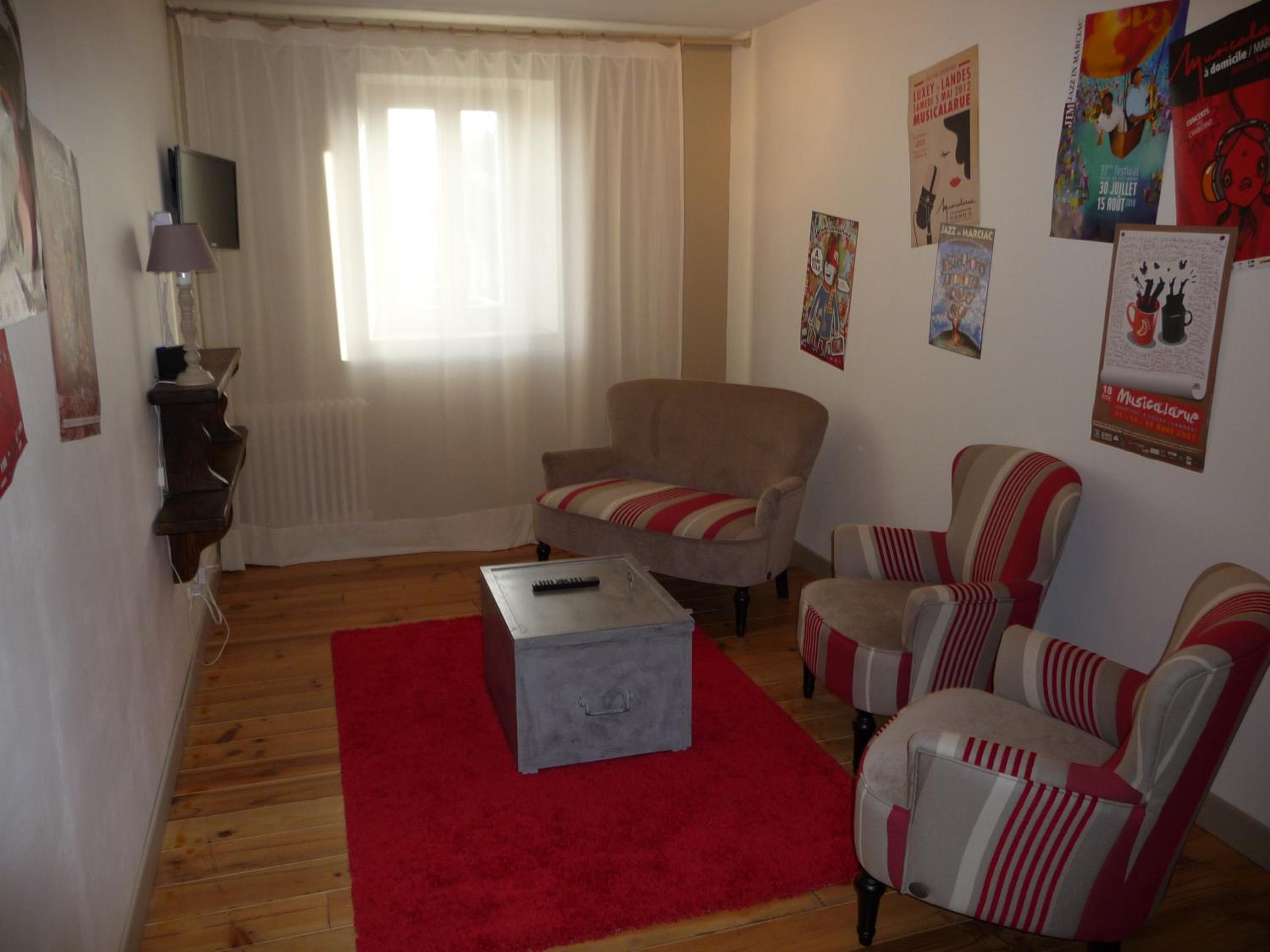 Suite - Photo 2