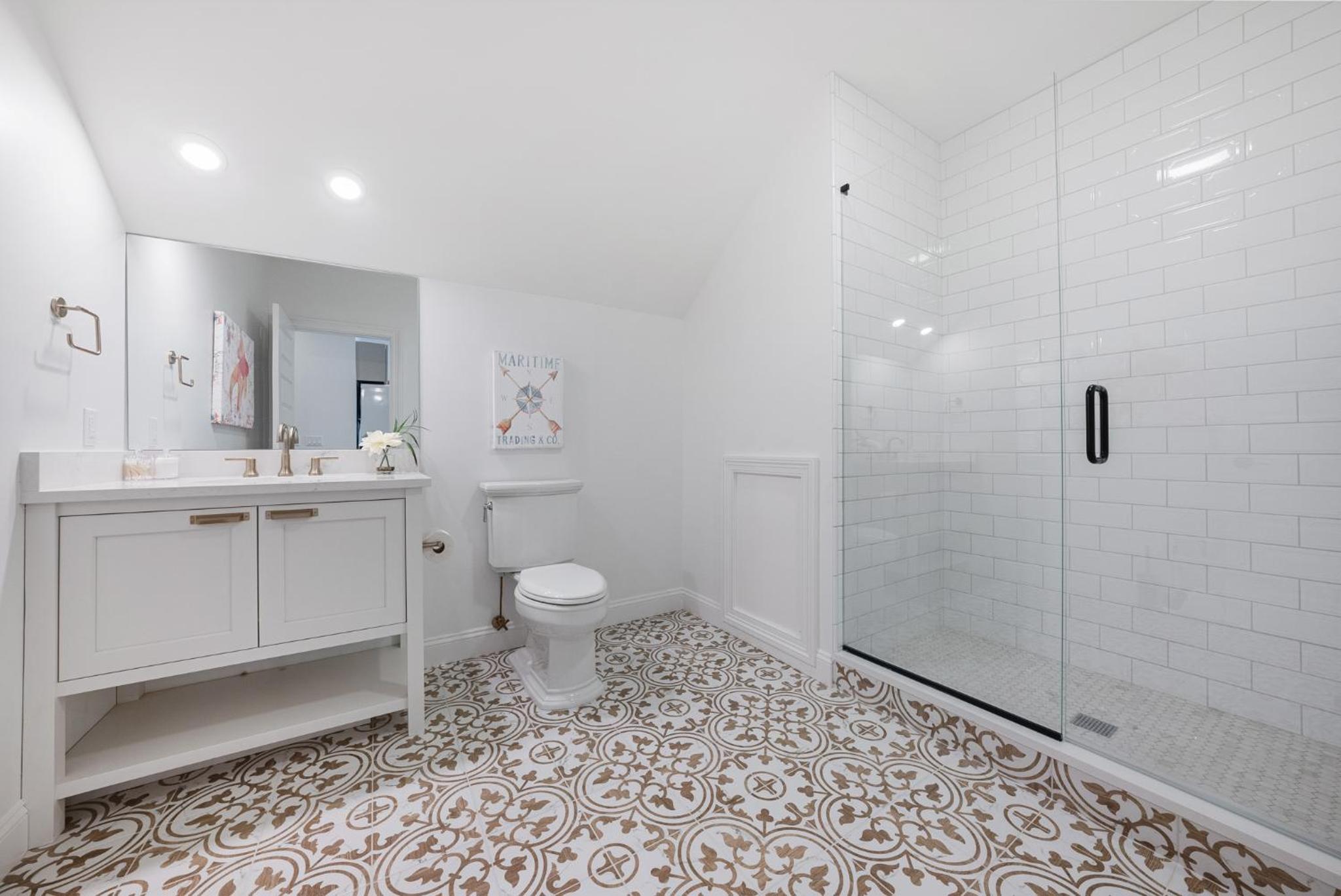 4 Bedroom Suite - Photo 11
