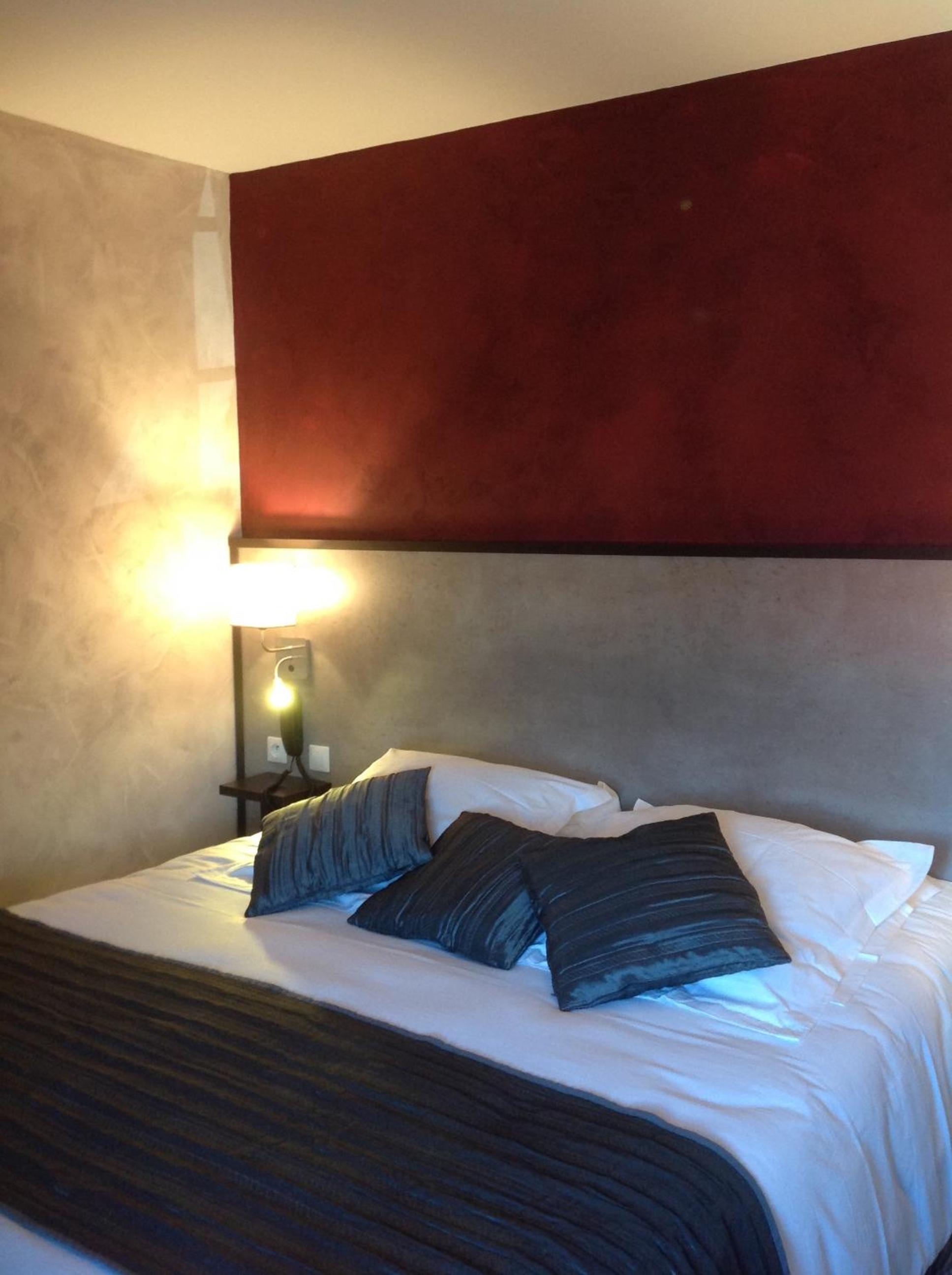 Double Room - Photo 12