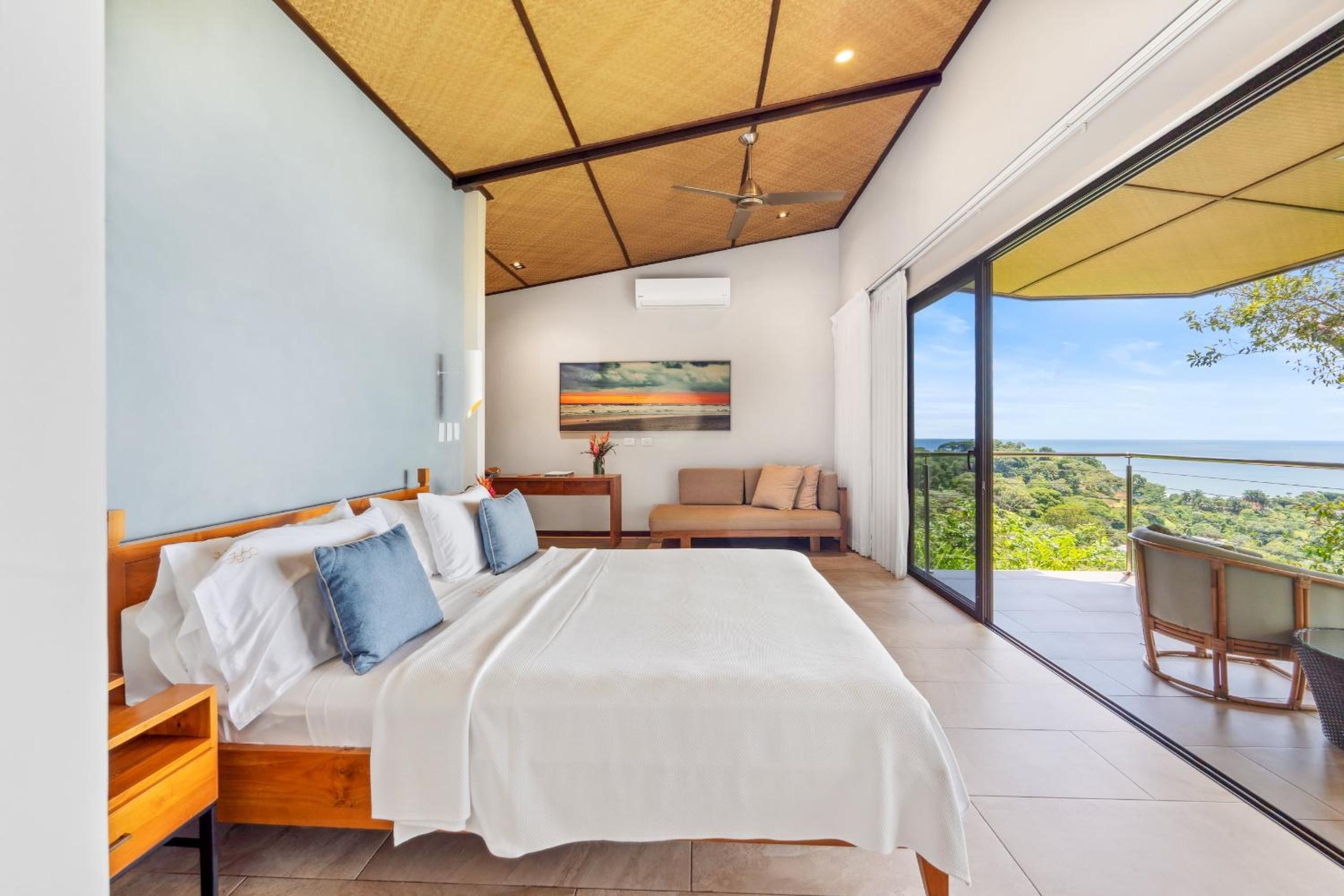 Villa with Sea View