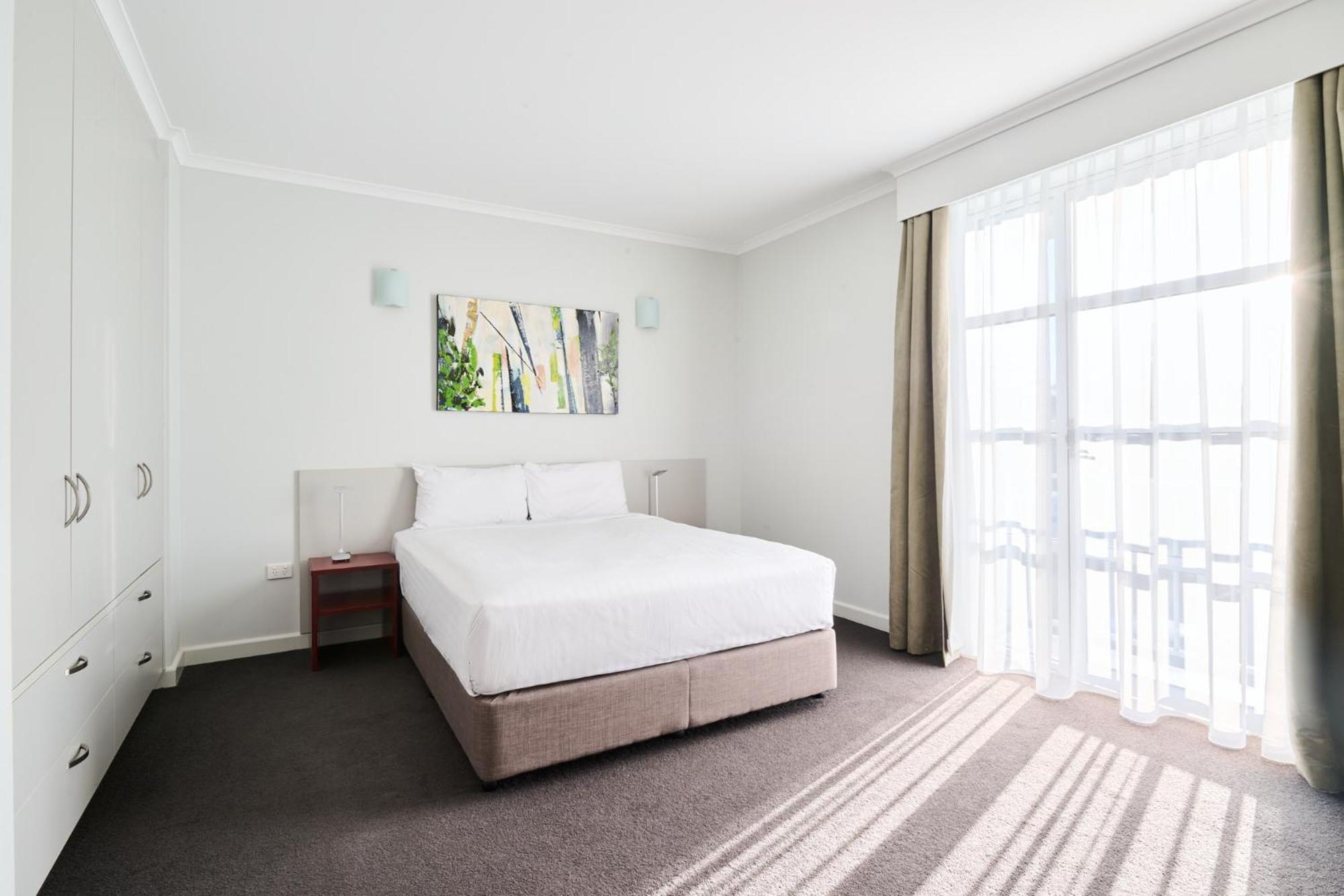 Studio Apartment - Accessible