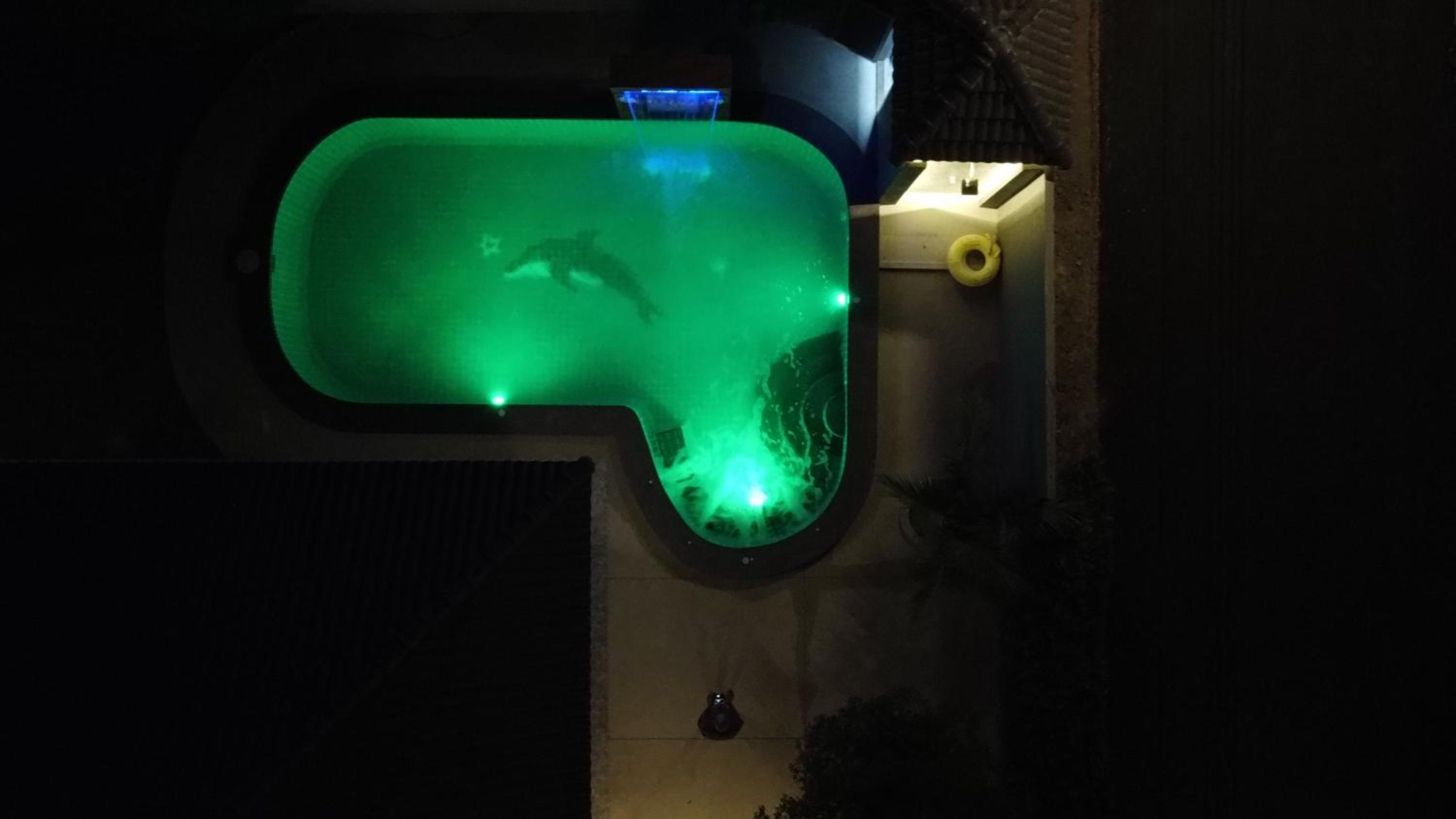 Villa with Private Pool - Photo 33