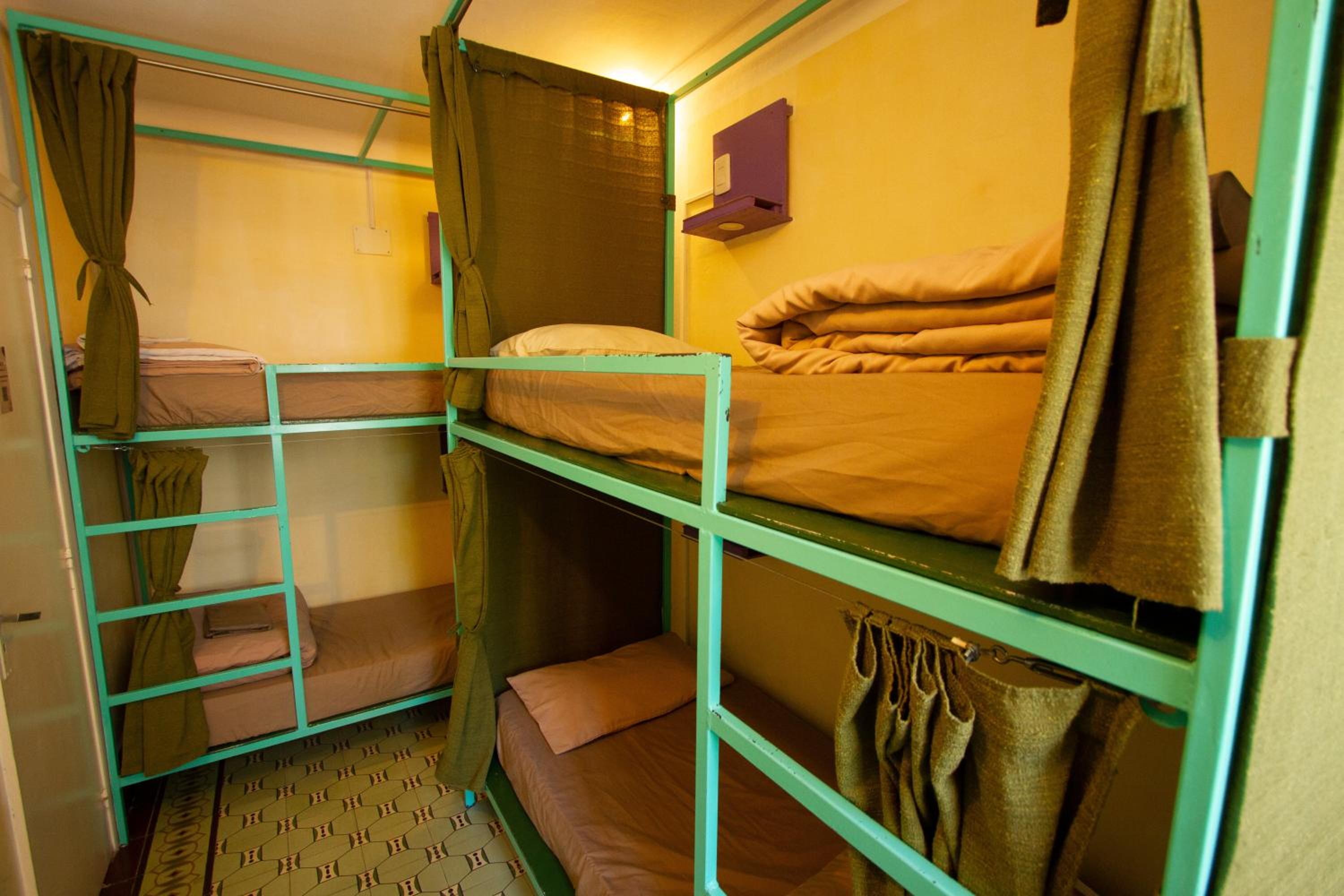 Bed In 4-Bed Mixed Dormitory Room photo 1