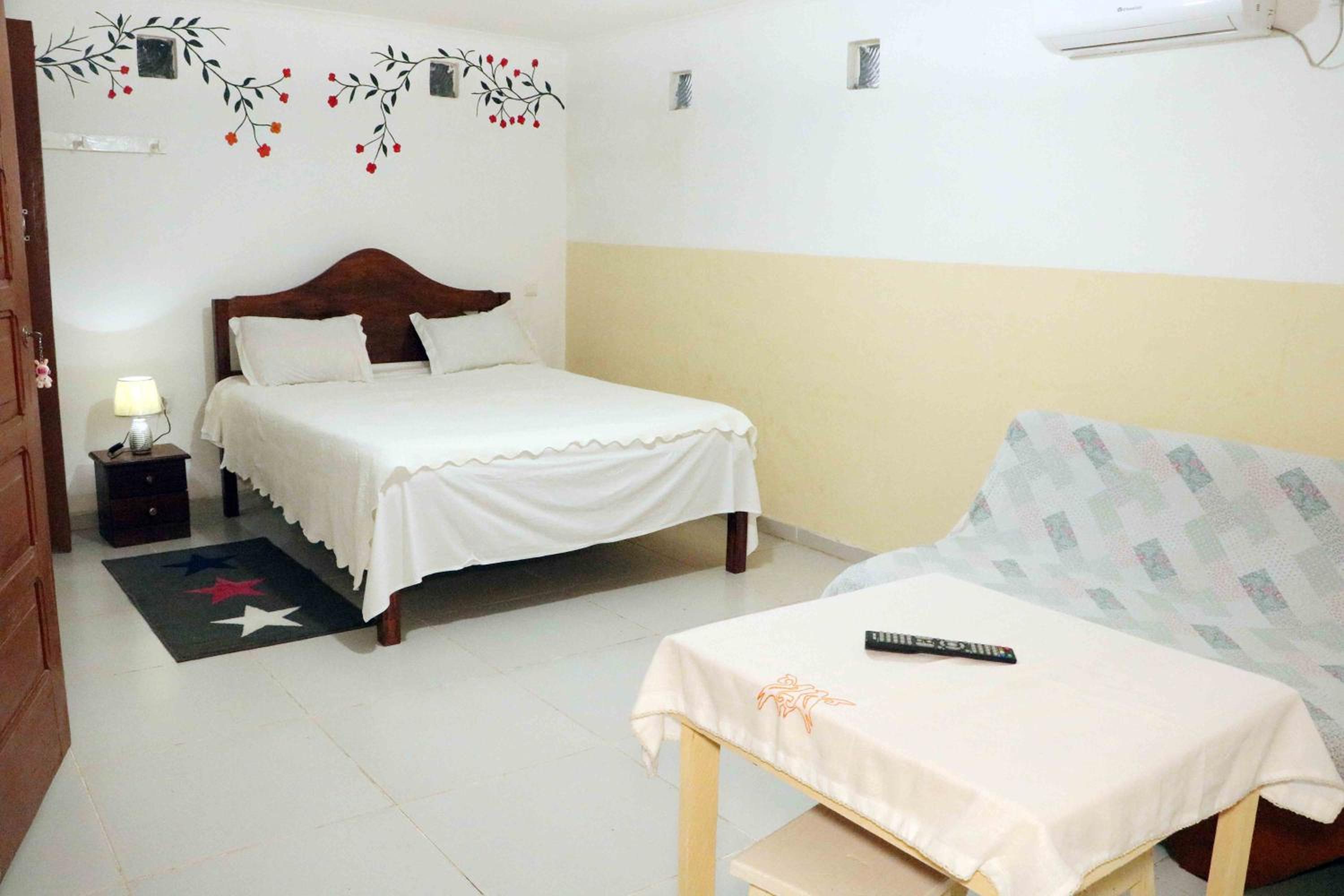 Deluxe Double Room (2 Adults + 1 Child) photo 2