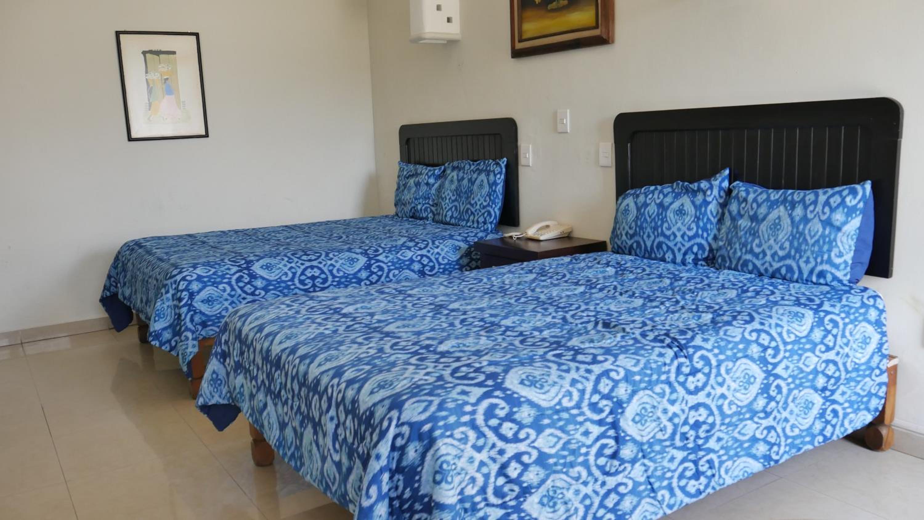 Economy Twin Room photo 1
