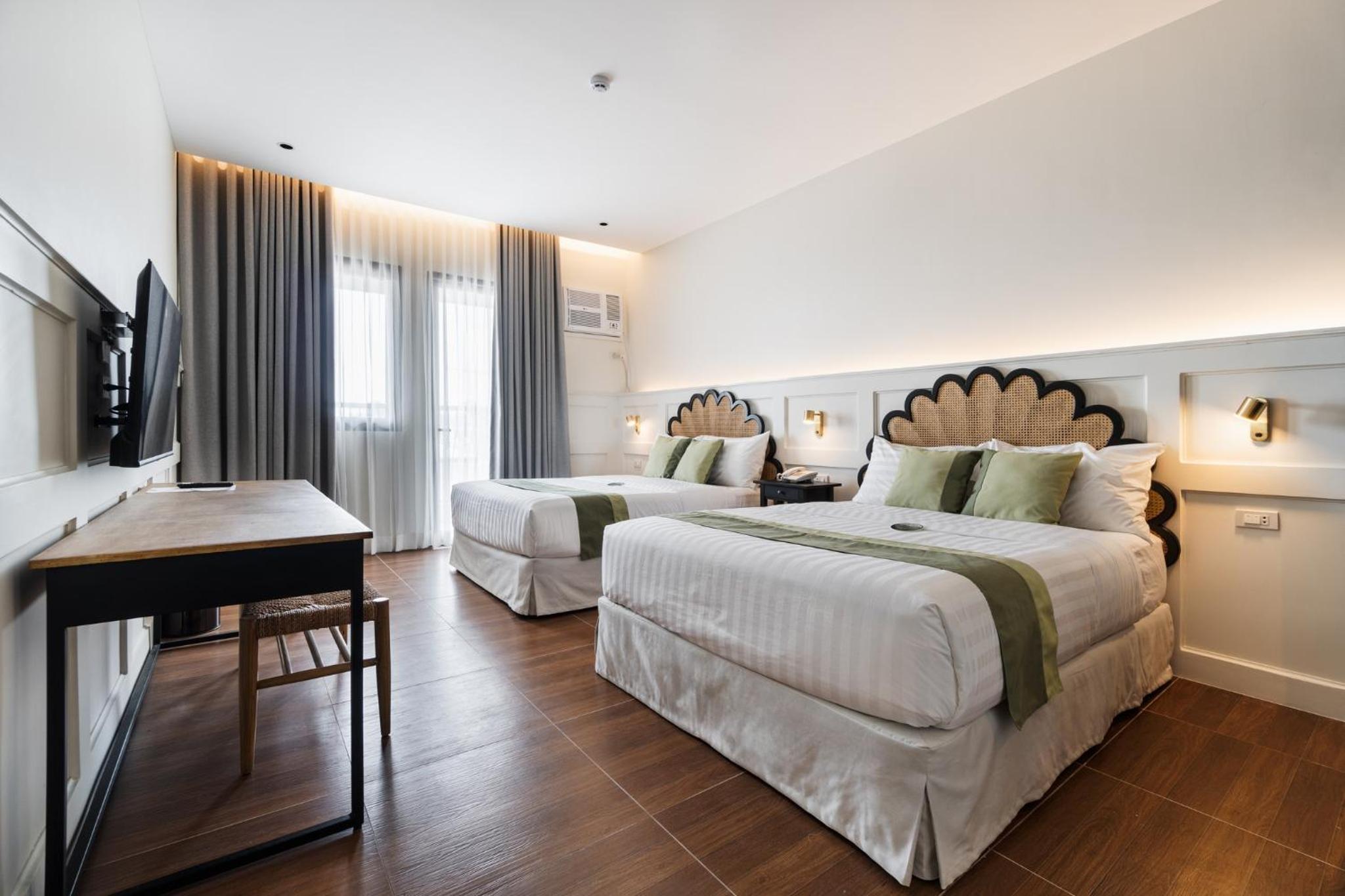 Deluxe Double Room photo 2