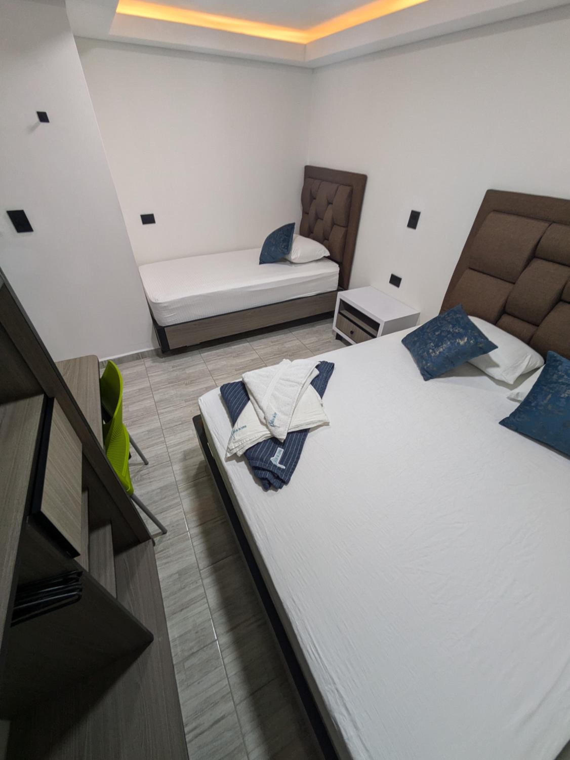 Basic Triple Room