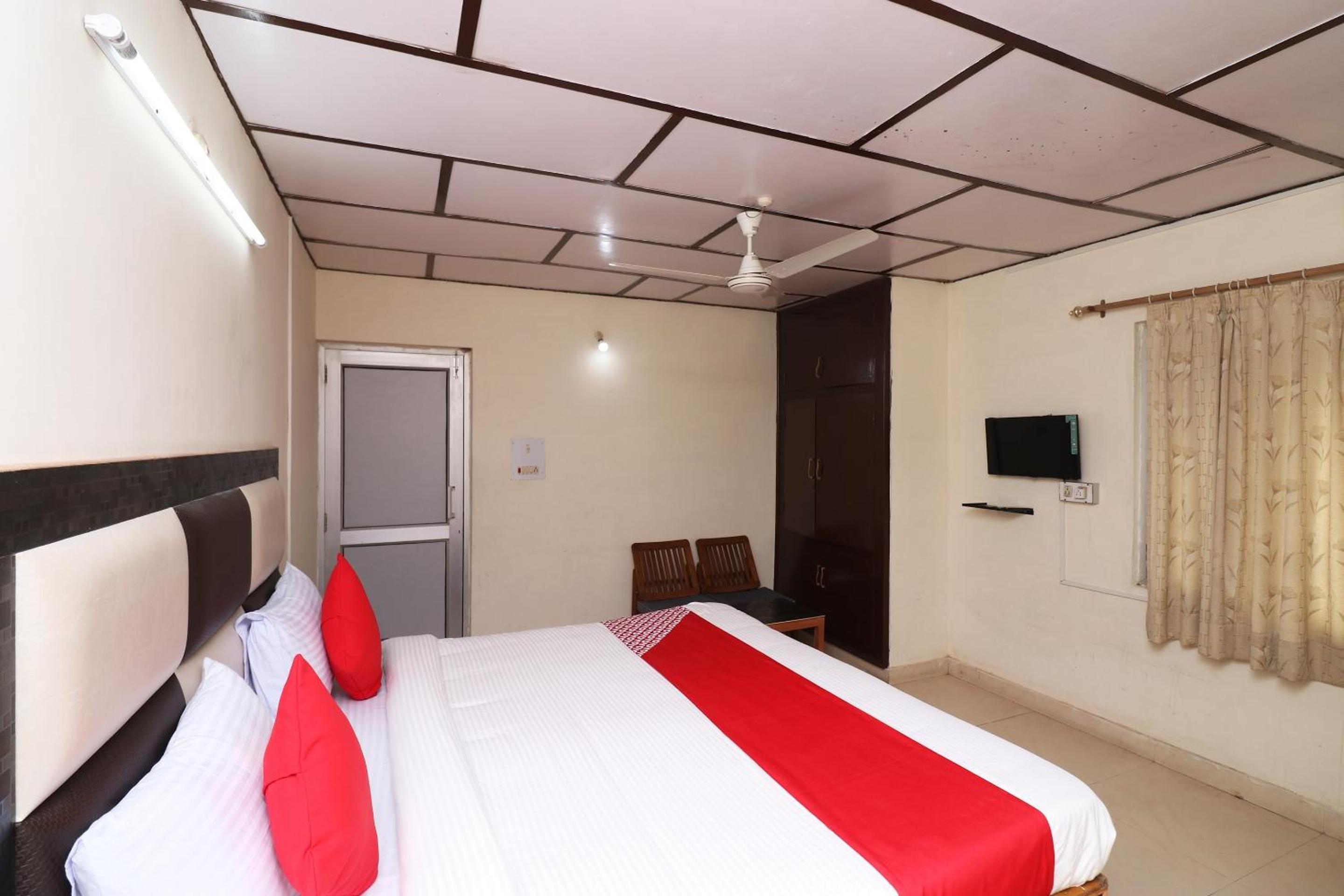 Classic Triple Room photo 1