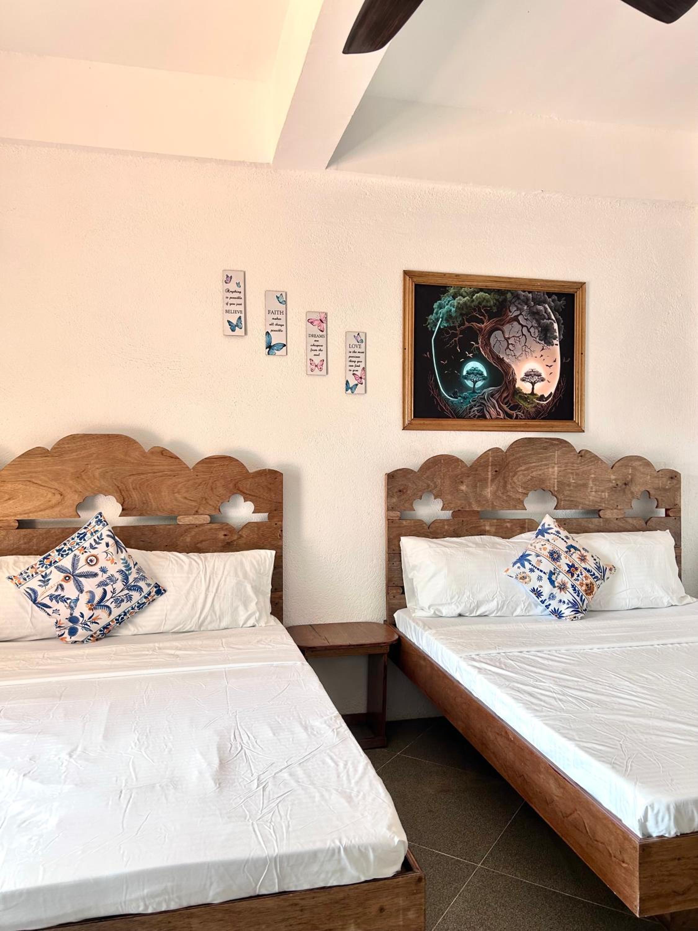 Standard Twin Room with Sea View