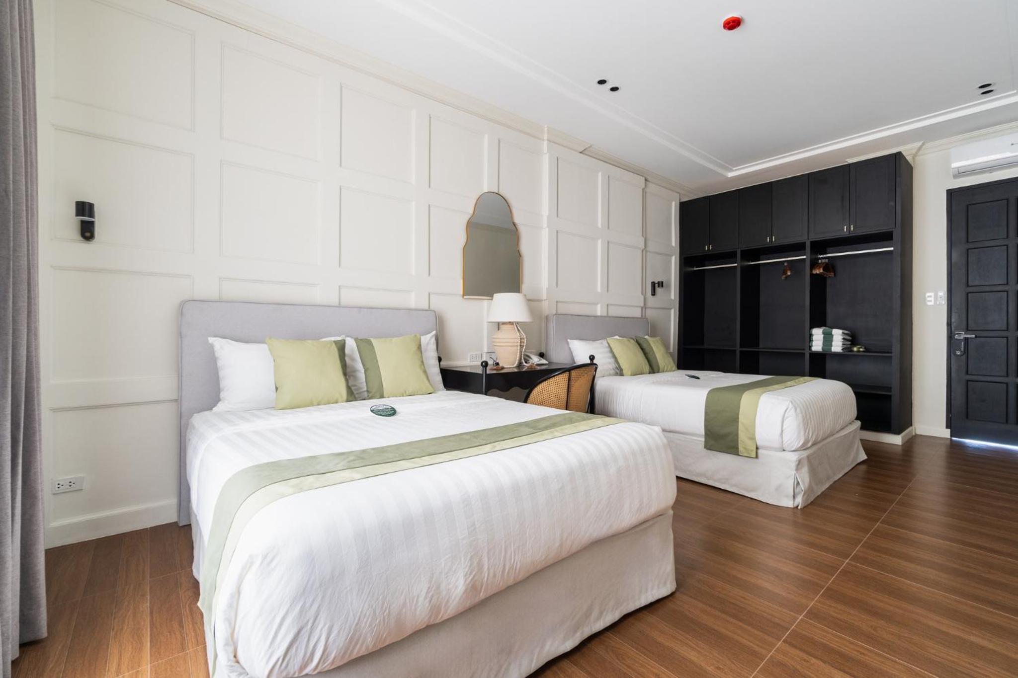 Villa with Sea View photo 1