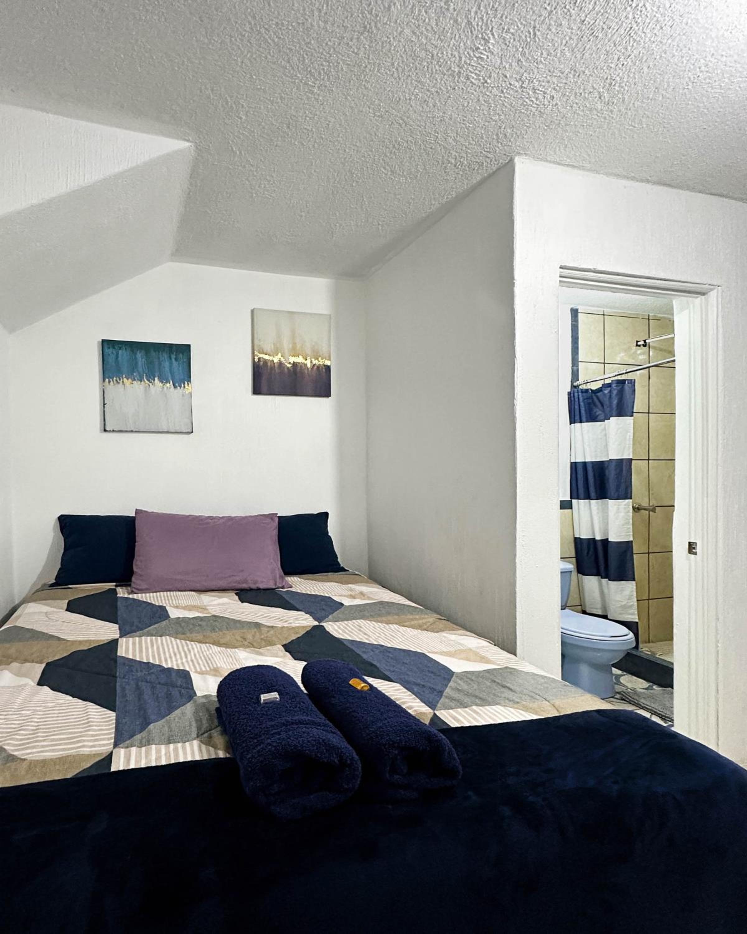 Double Room with Private Bathroom photo 2