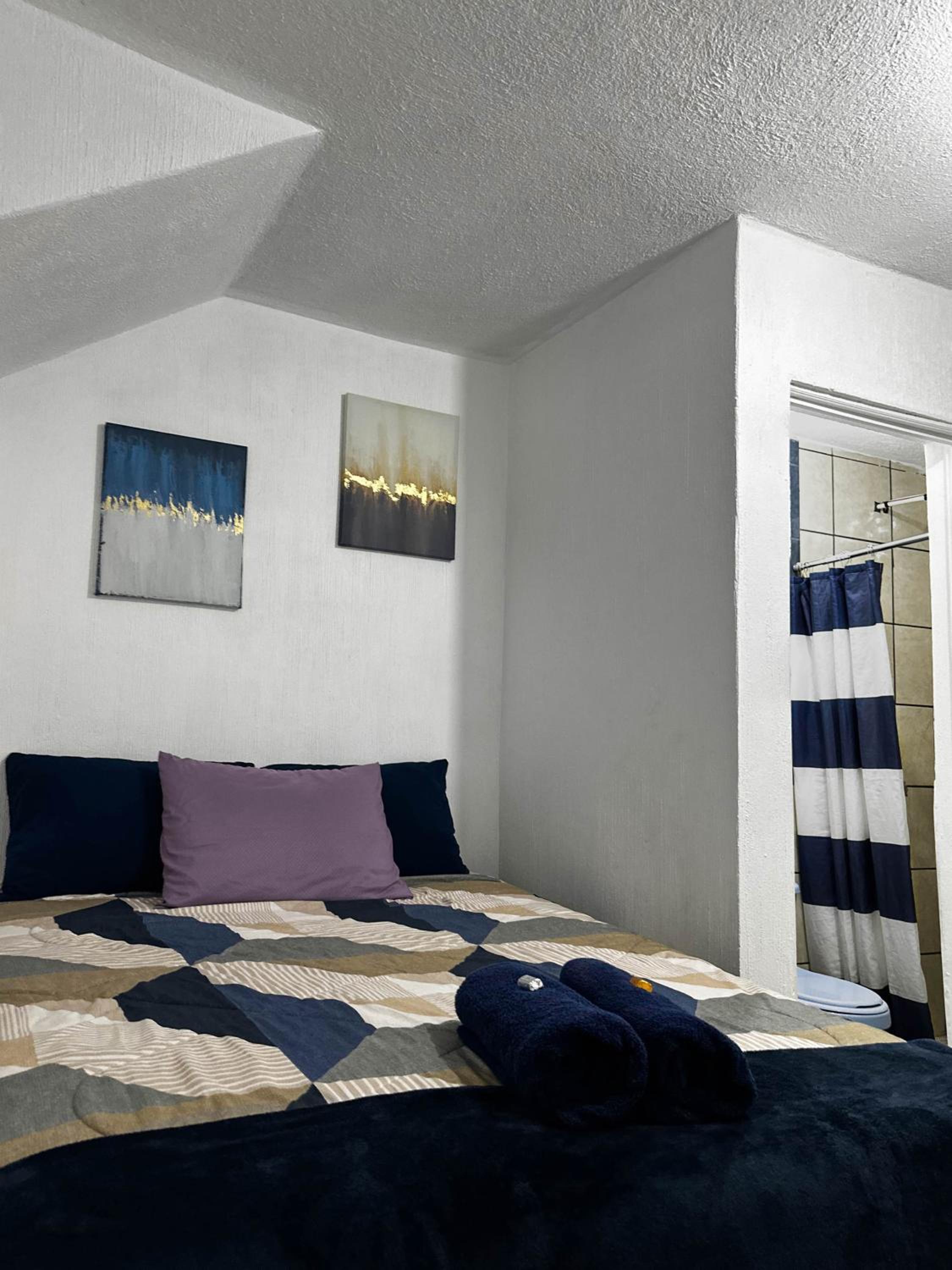 Double Room with Private Bathroom photo 3