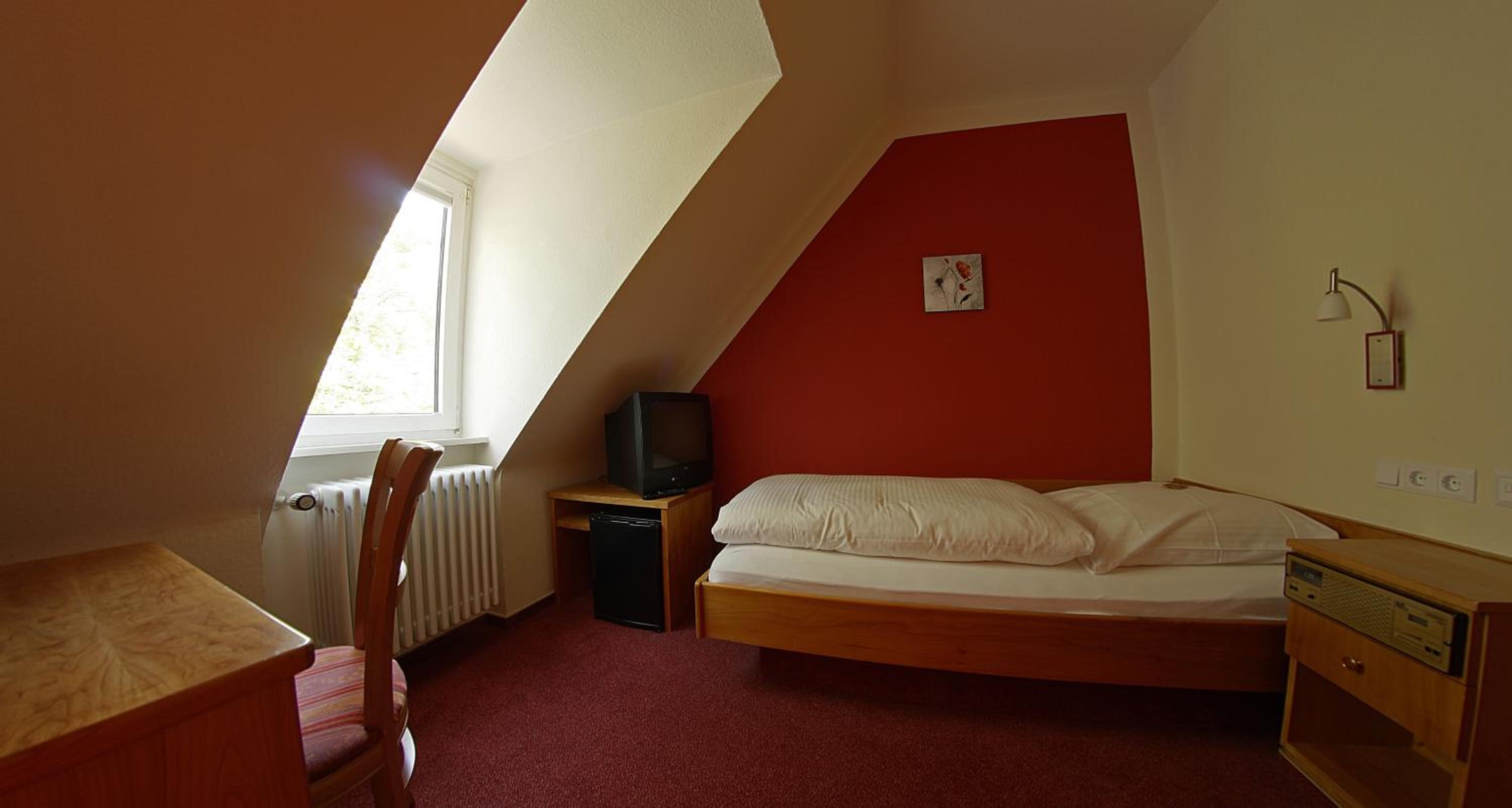 Single Room photo 3