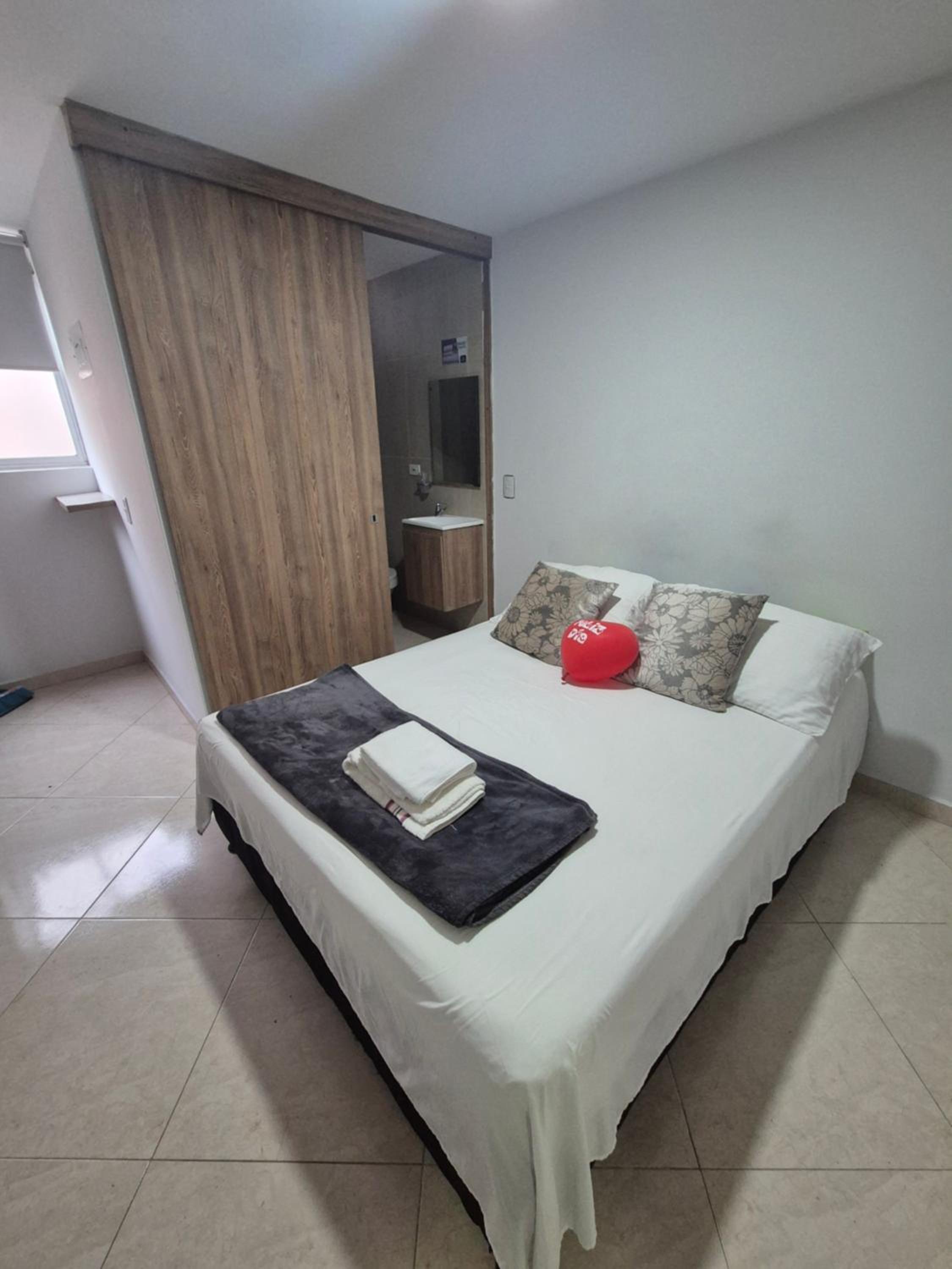 Studio Apartment with Queen Bed
