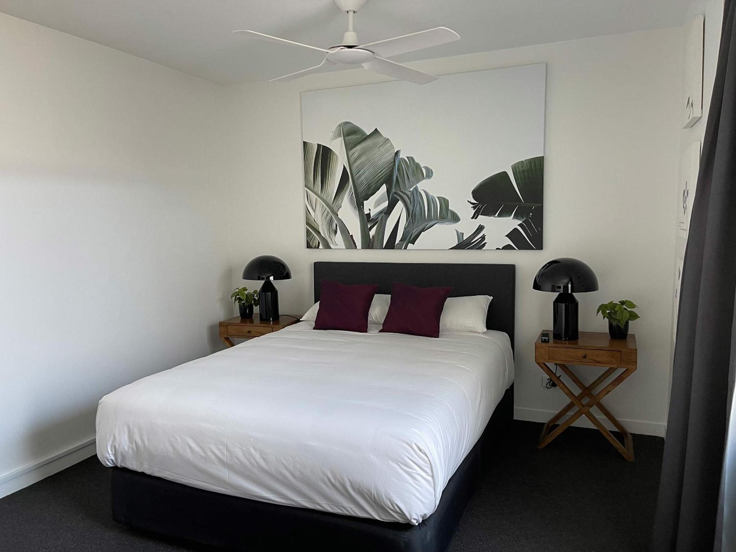 Queen Room with Ensuite Bathroom