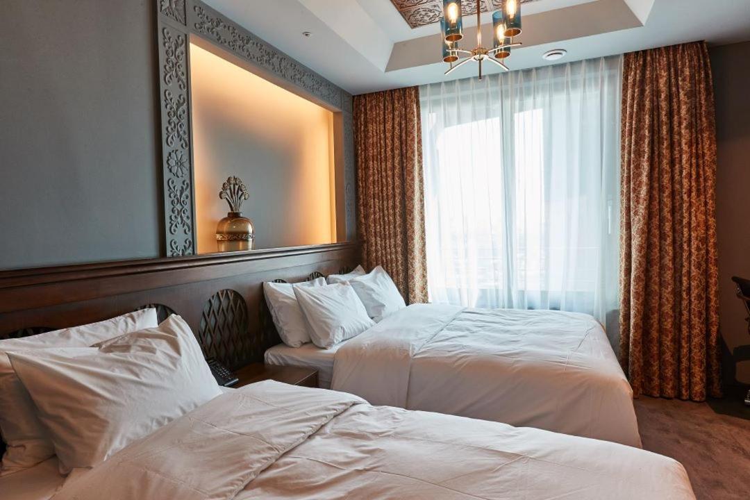Double Room - Photo 9