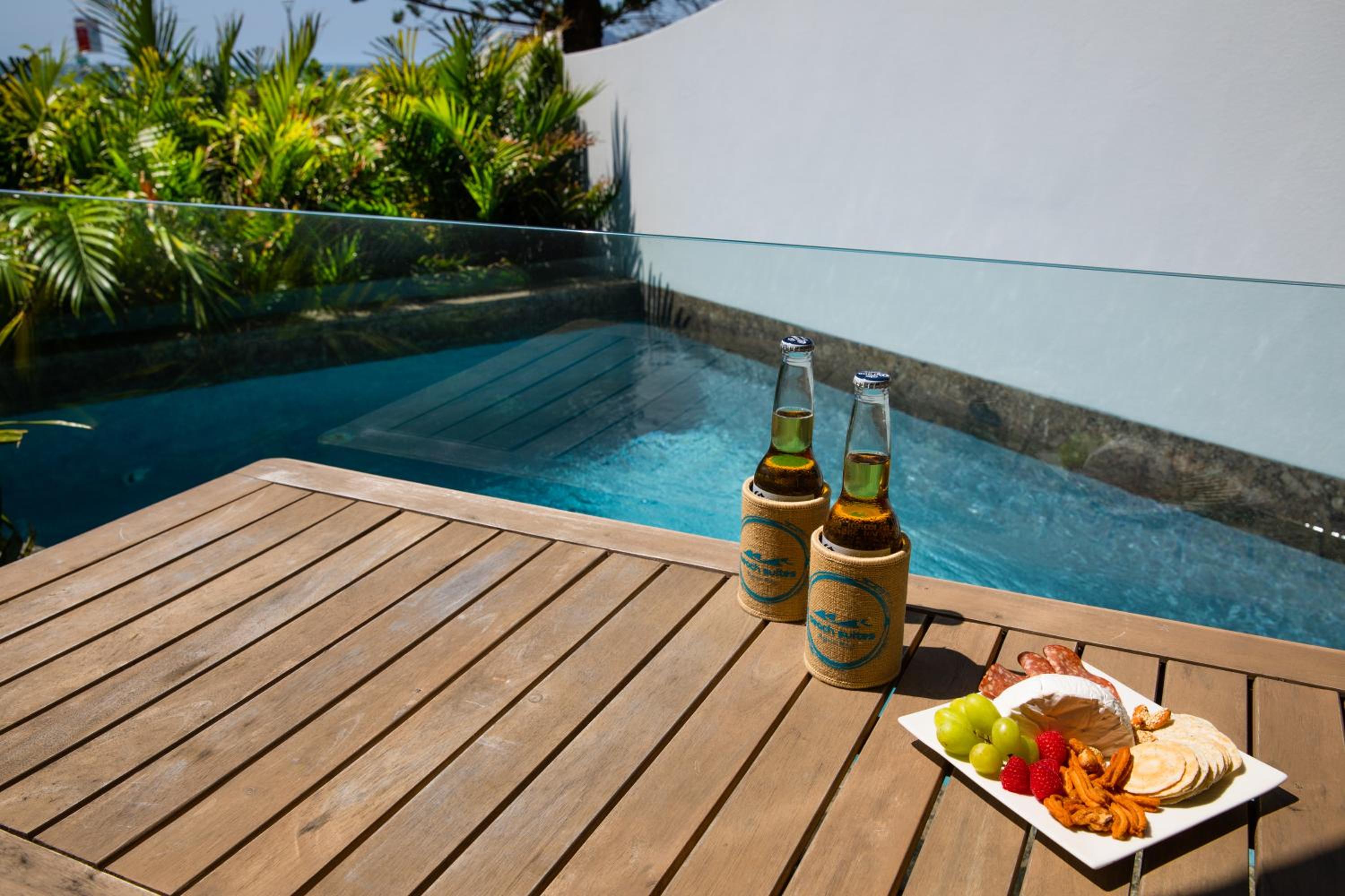 Studio with Plunge Pool - Beach Front - Photo 20
