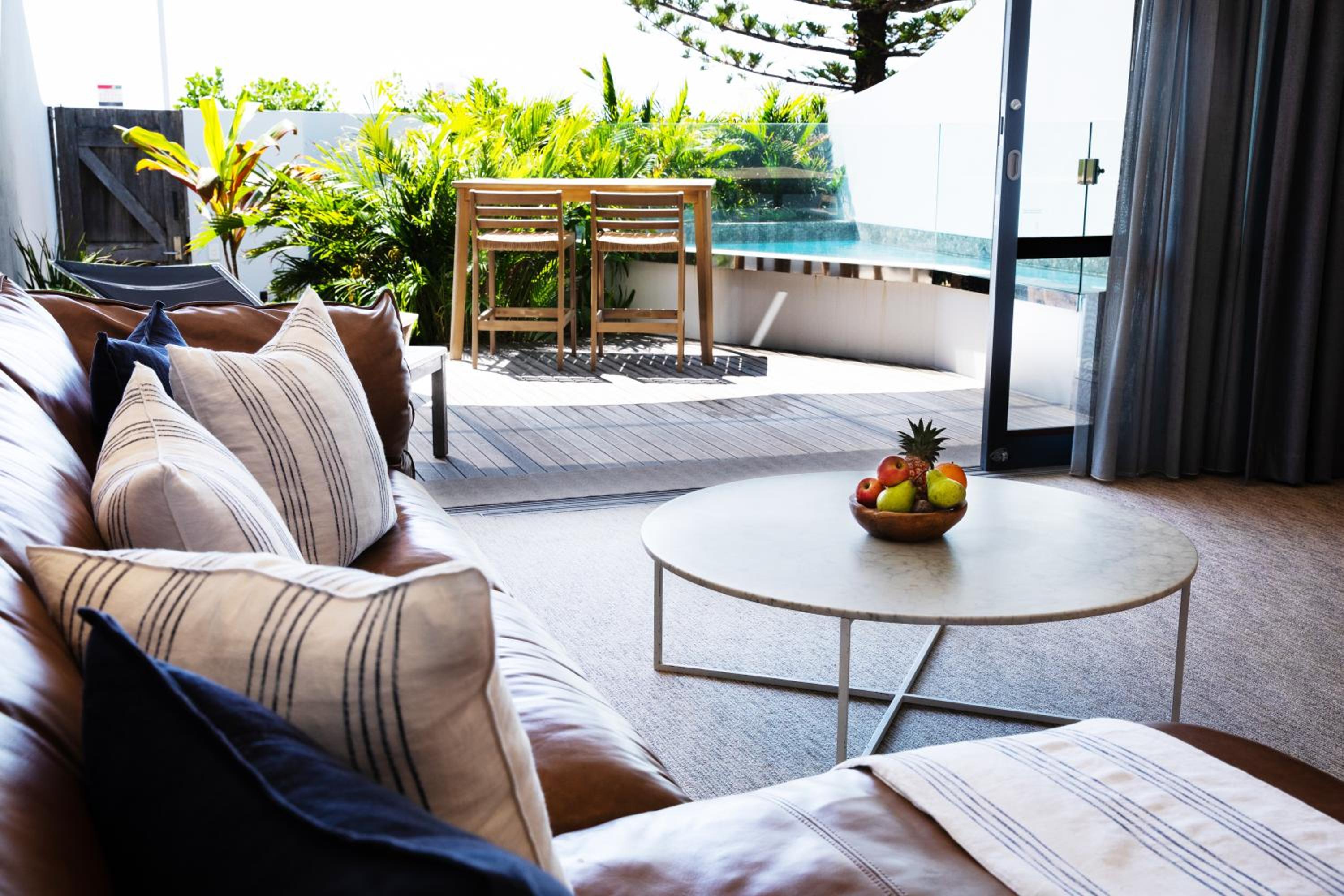 Studio with Plunge Pool - Beach Front - Photo 14