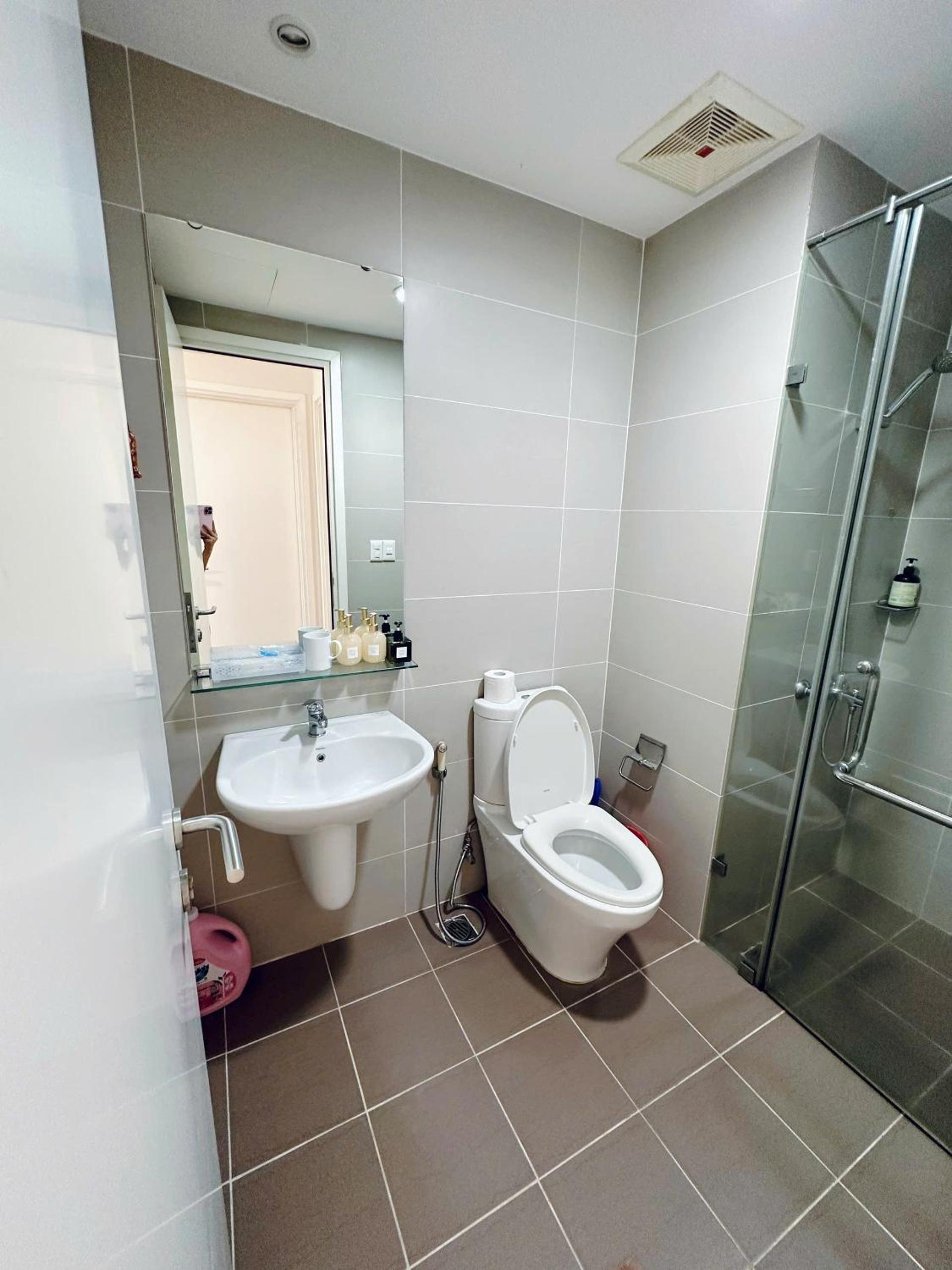 Two-Bedroom Apartment With Pool View photo 2
