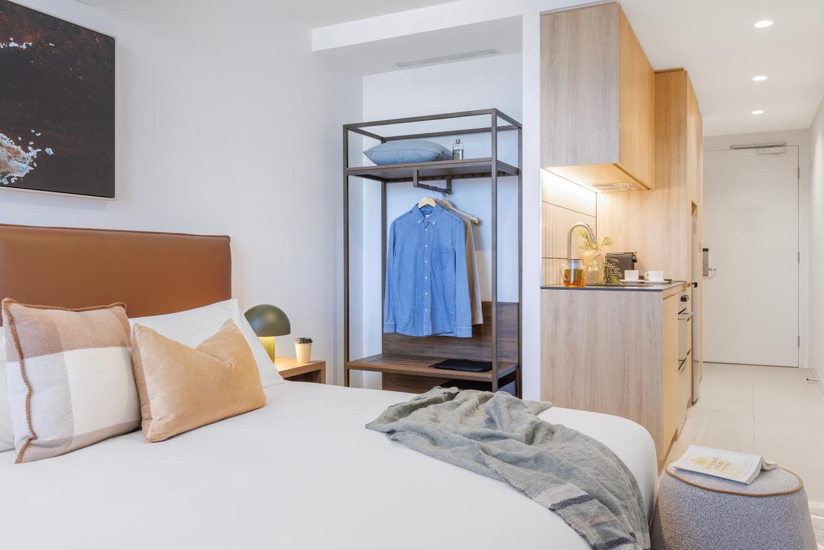 Studio Apartment photo 2