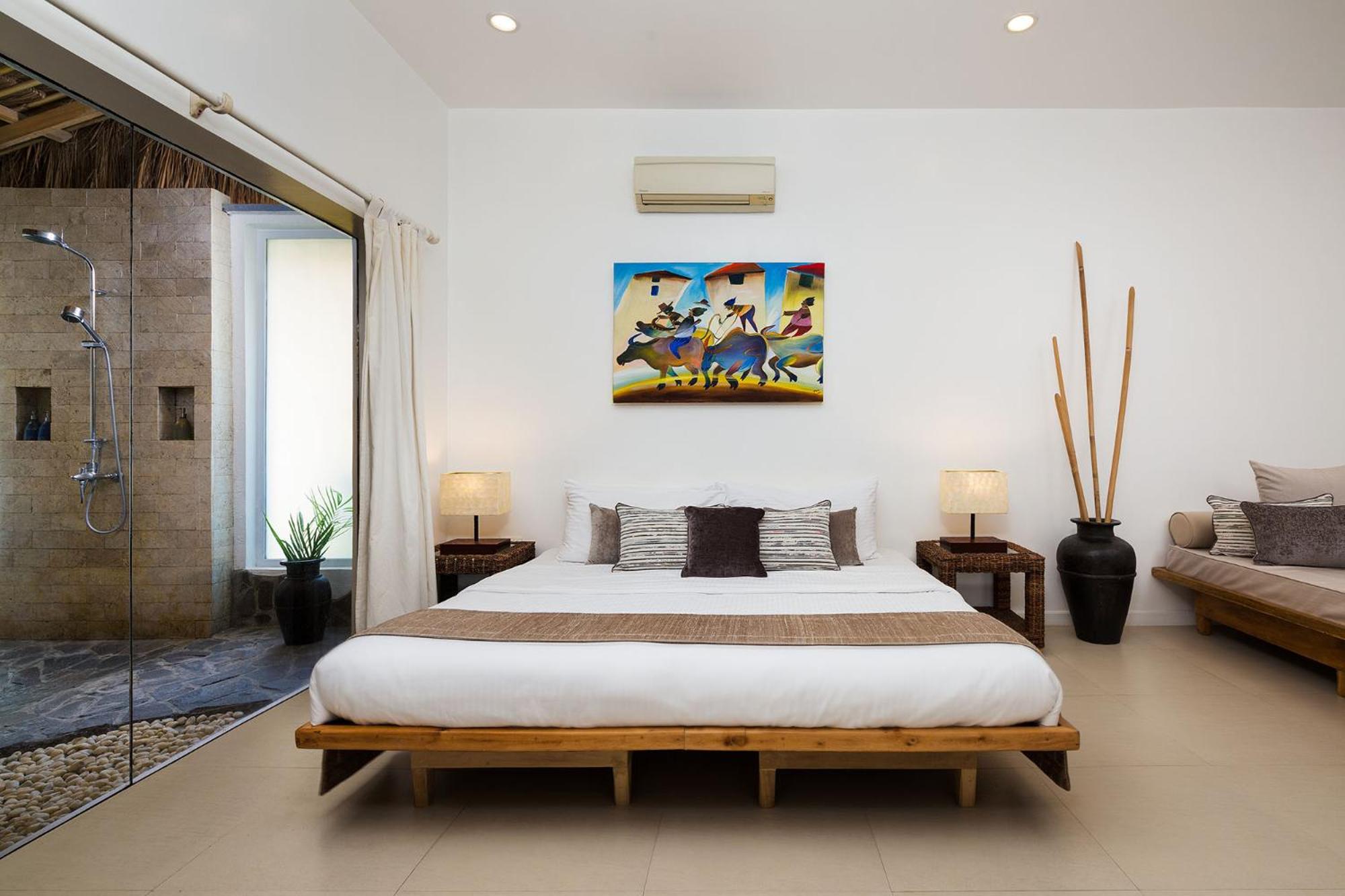 One-Bedroom Apartment - Photo 3