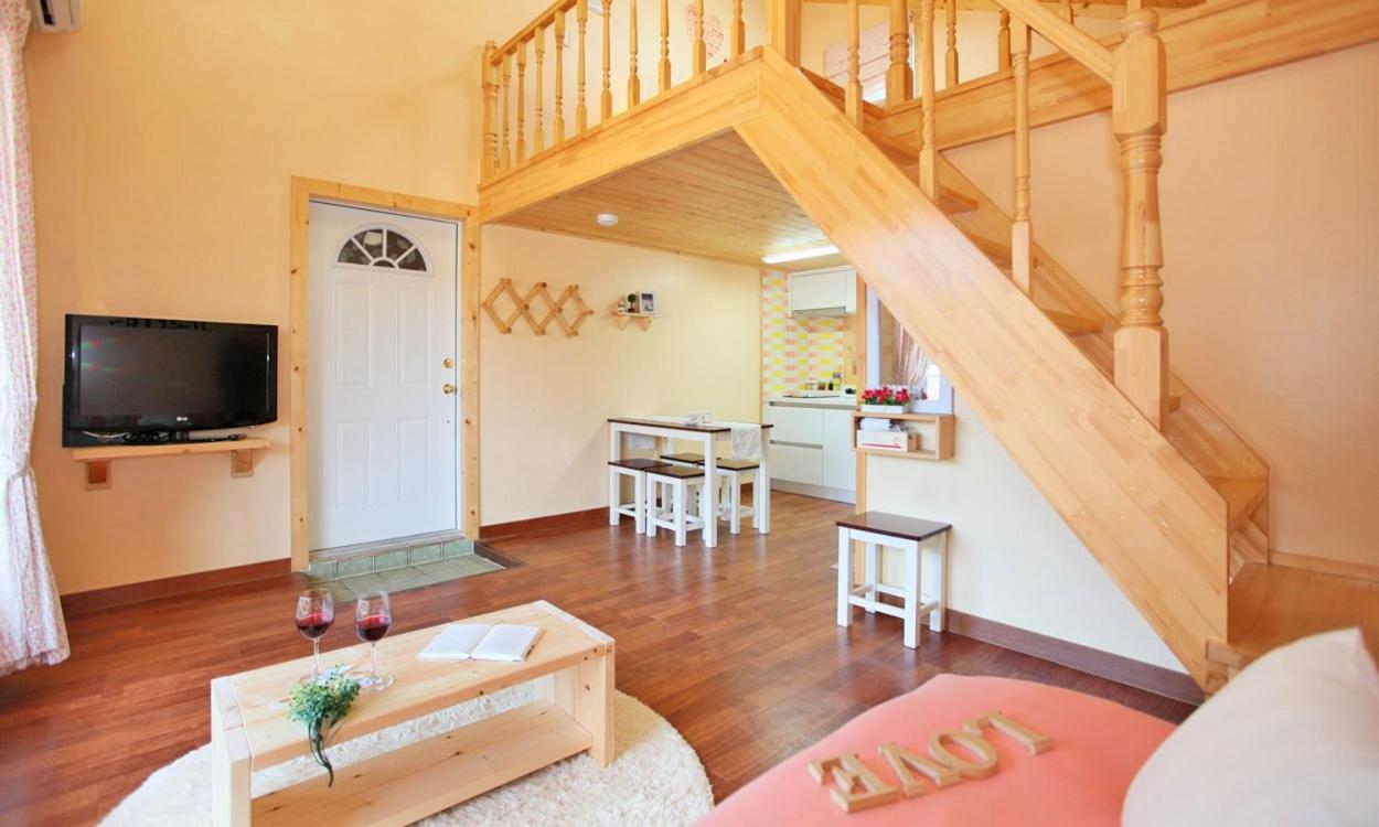 Double Room - Photo 2
