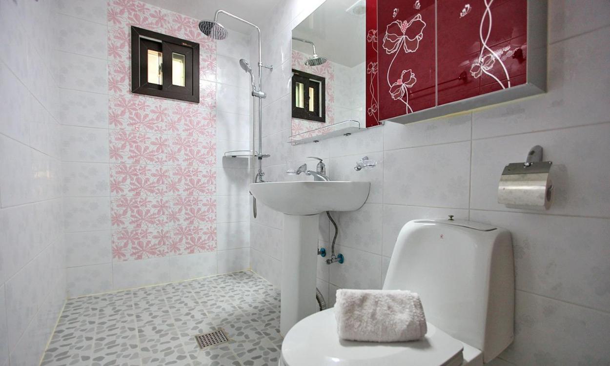 Quadruple Room - Photo 5