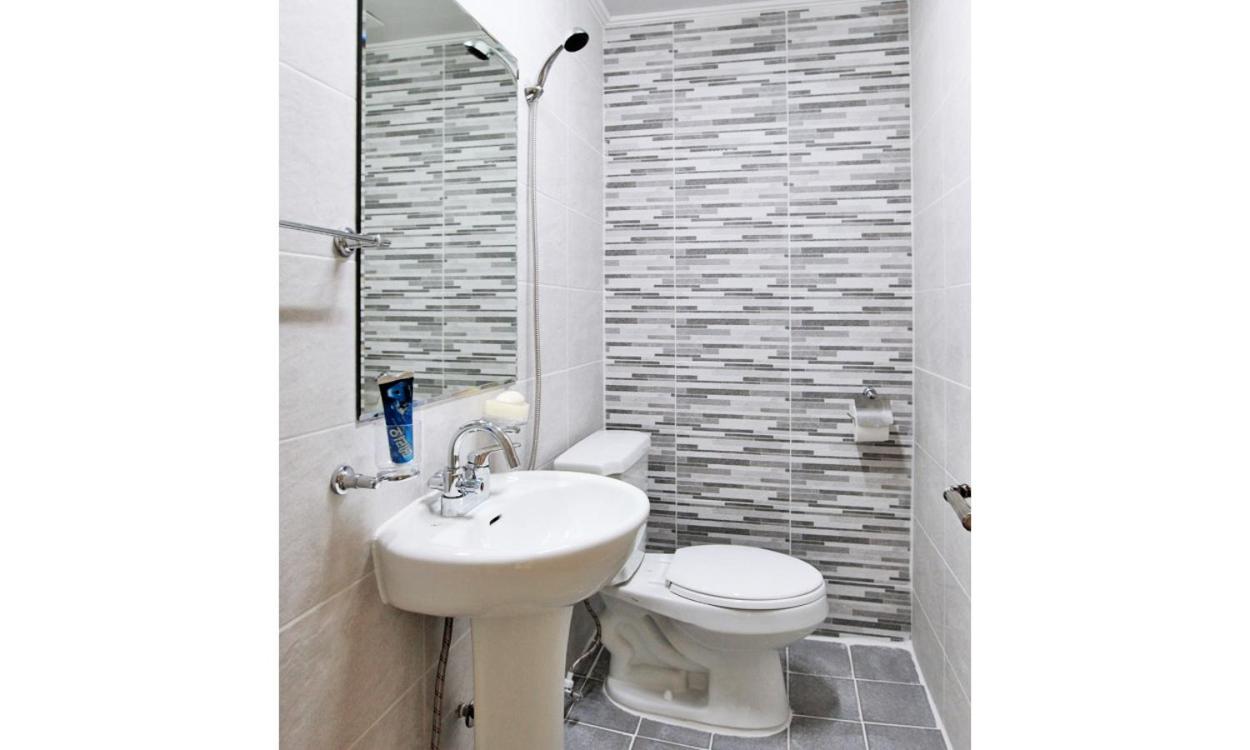 Quadruple Room - Photo 6
