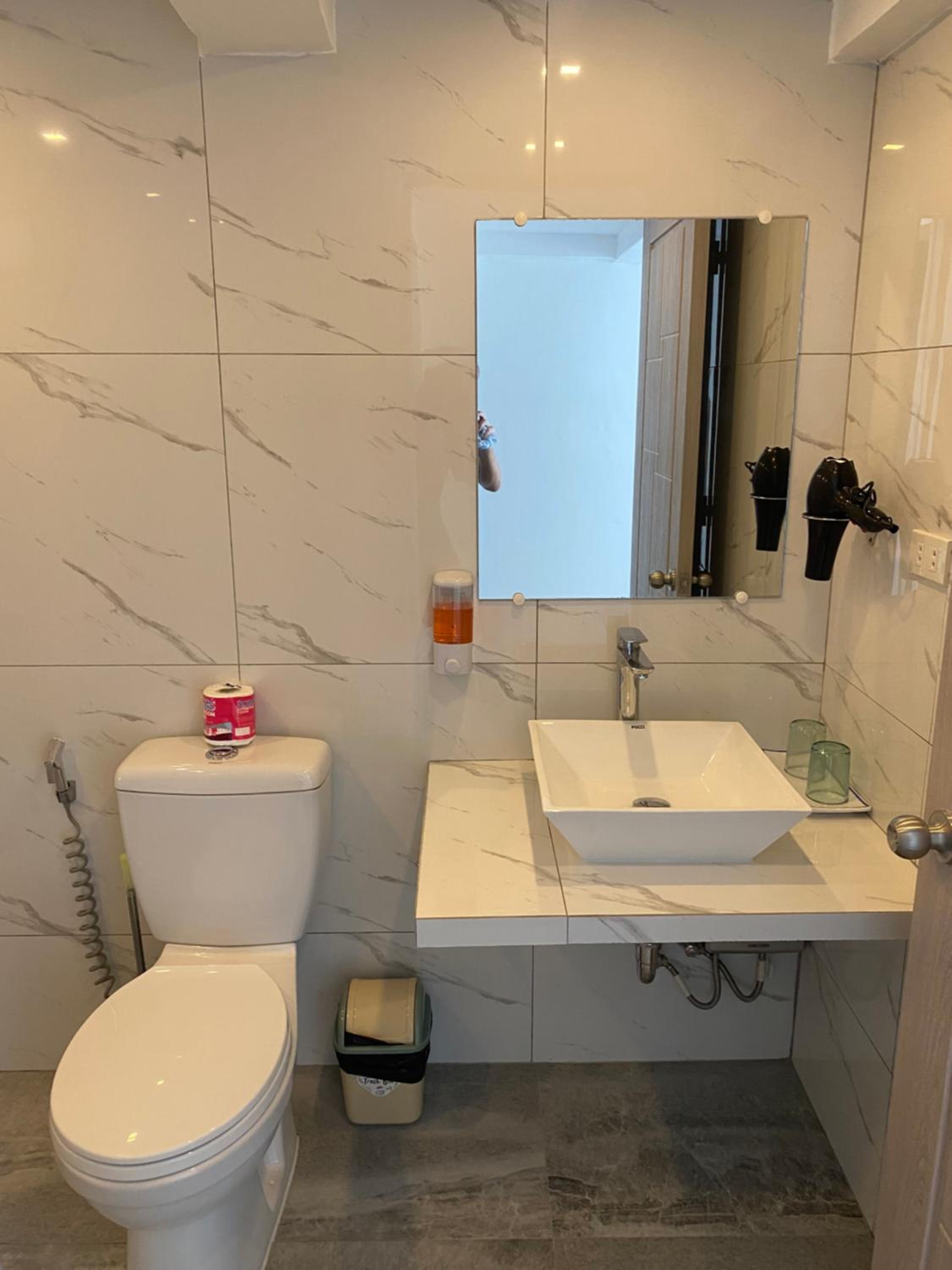 King Room with Sea View - Photo 11
