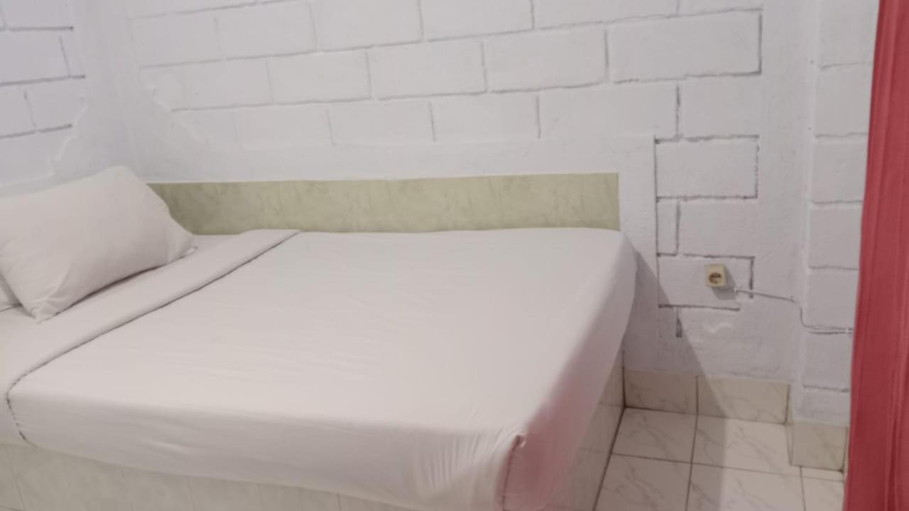 Single Room - Photo 7