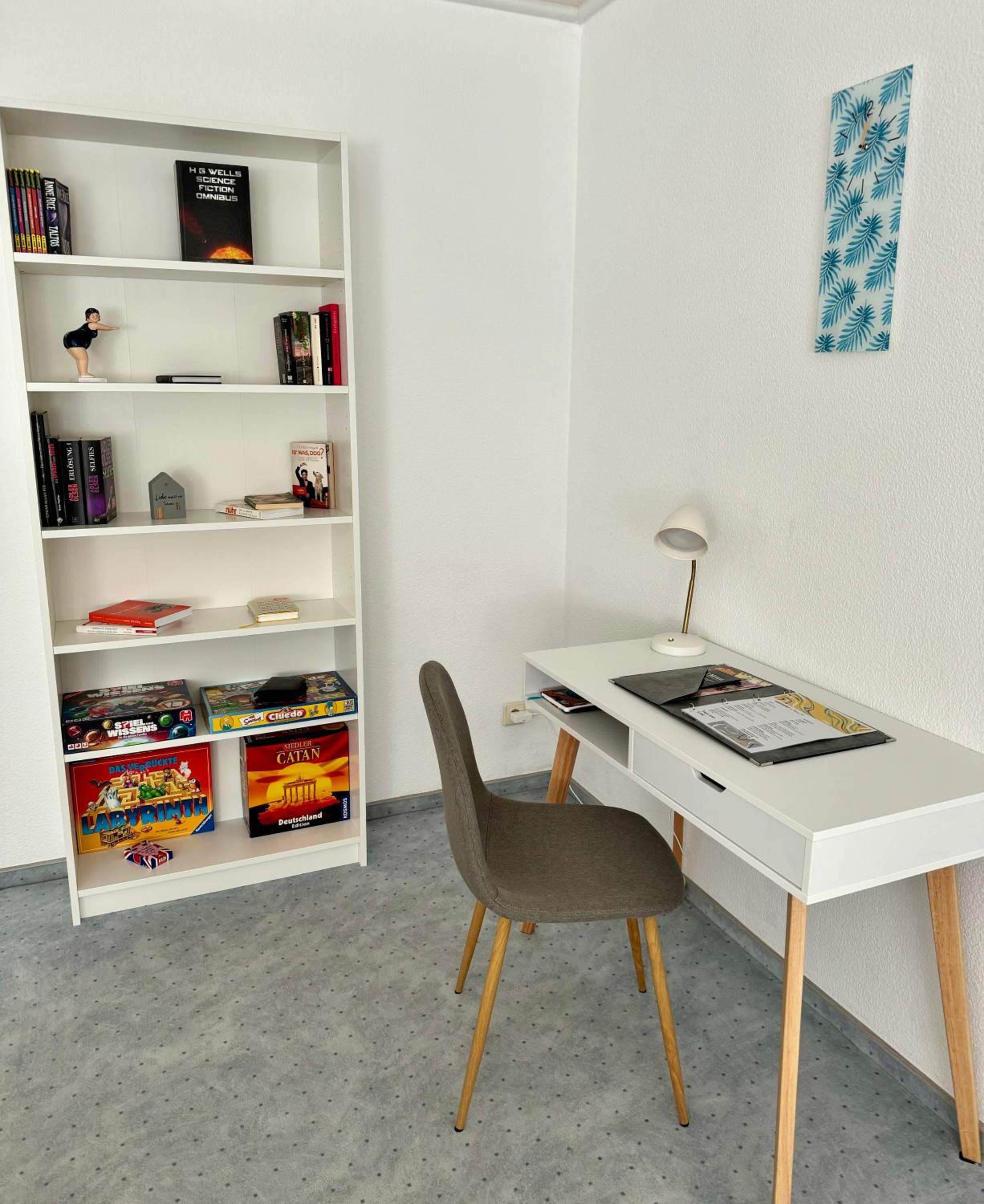One-Bedroom Apartment photo 3