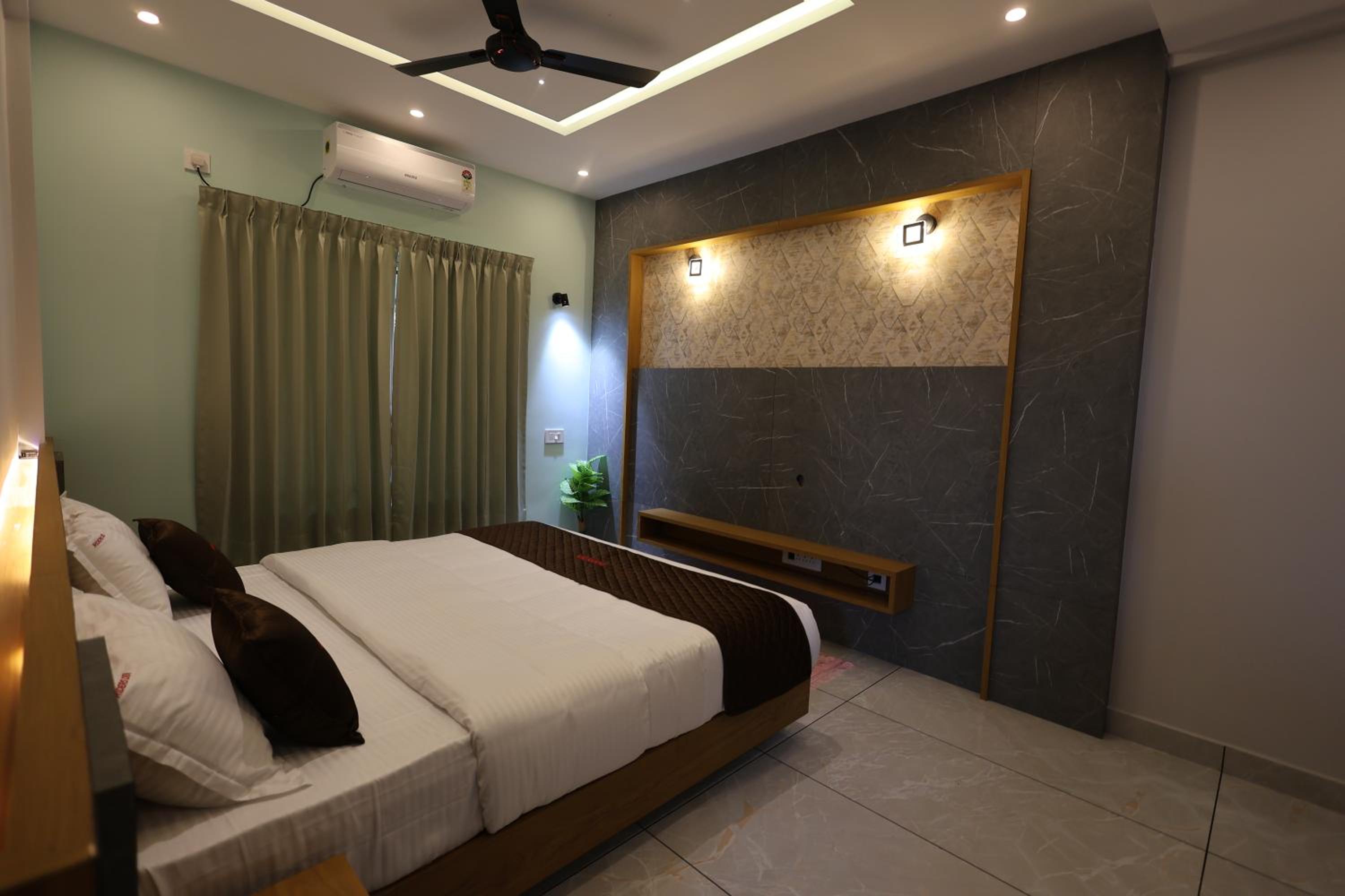 Suite With City View photo 2