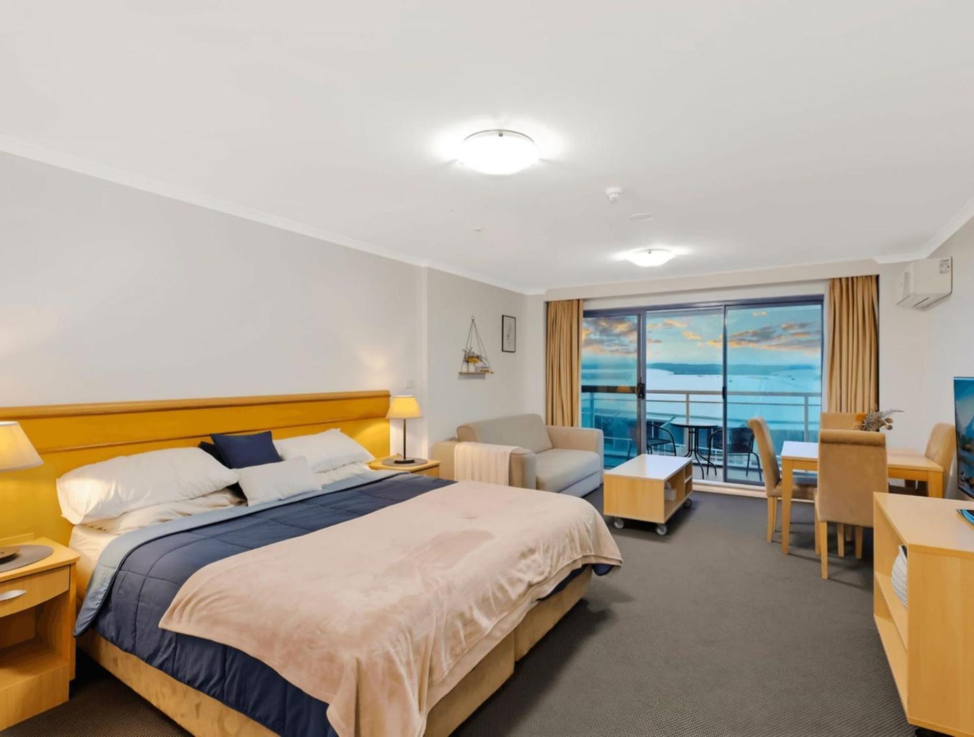 Apartment with Lake View photo 1