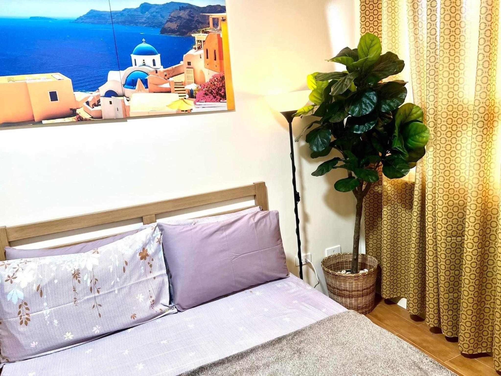 Two-Bedroom Apartment with Balcony - Photo 9