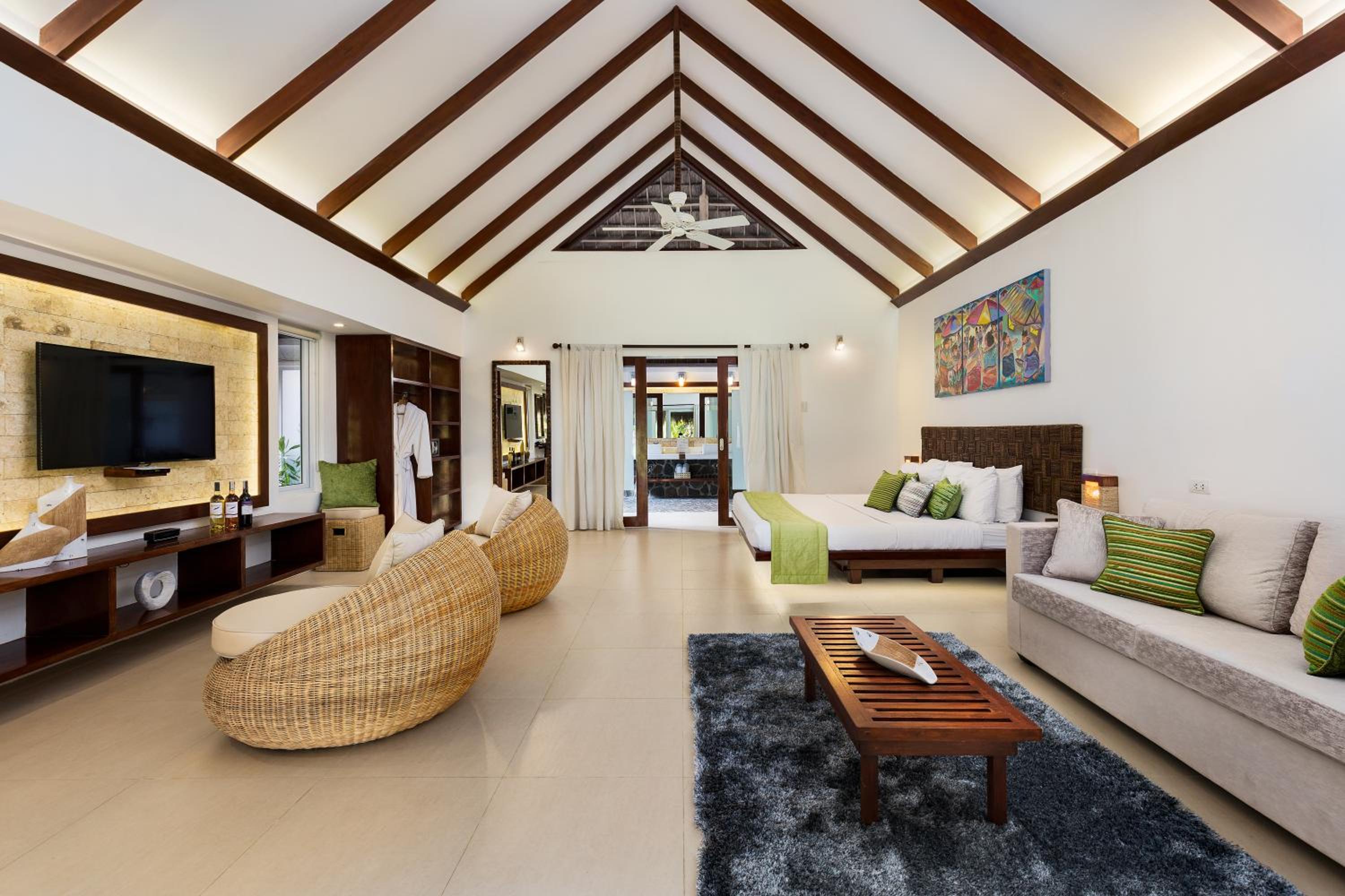 Superior Suite - Photo 4