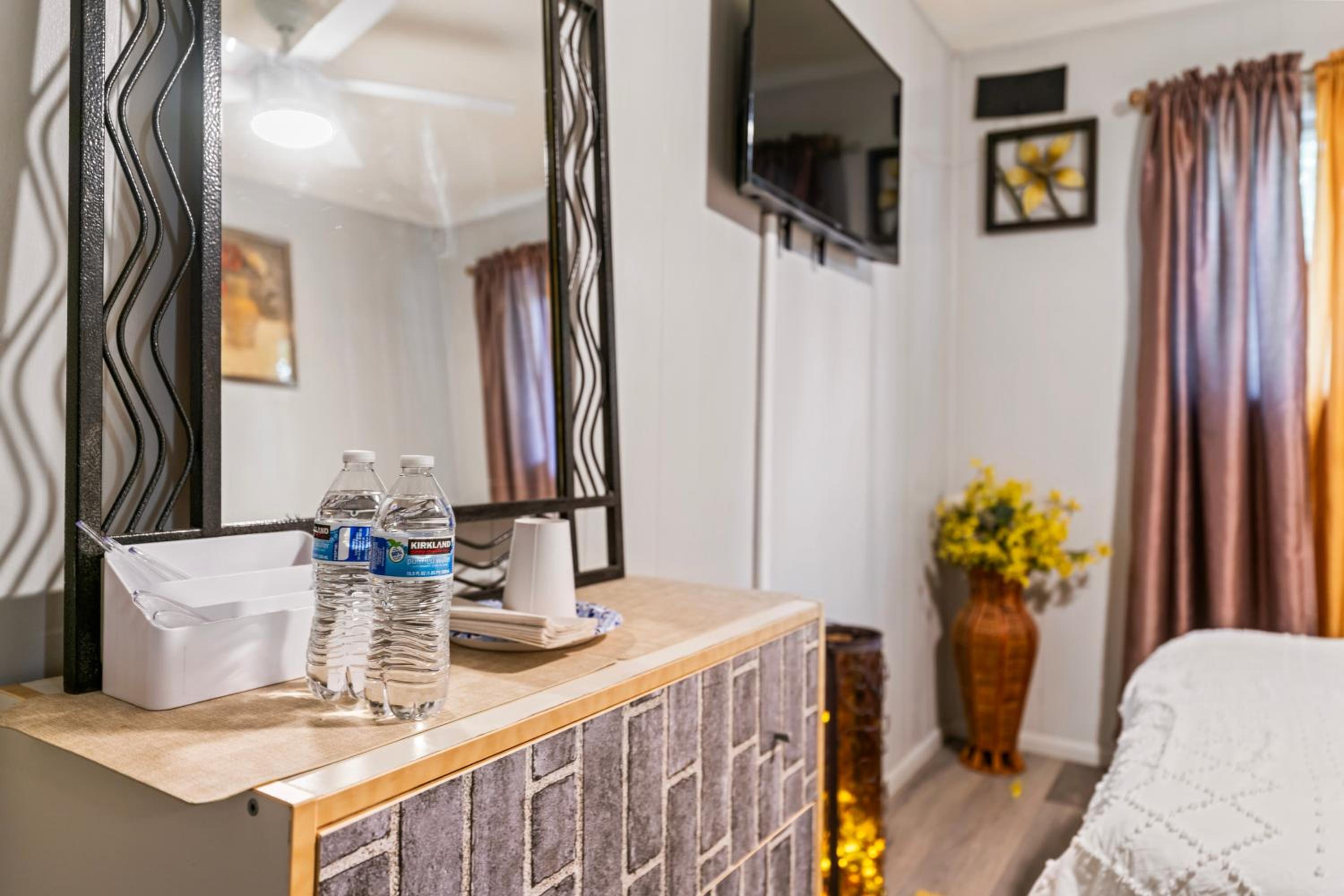 Double Room with Shared Bathroom photo 2