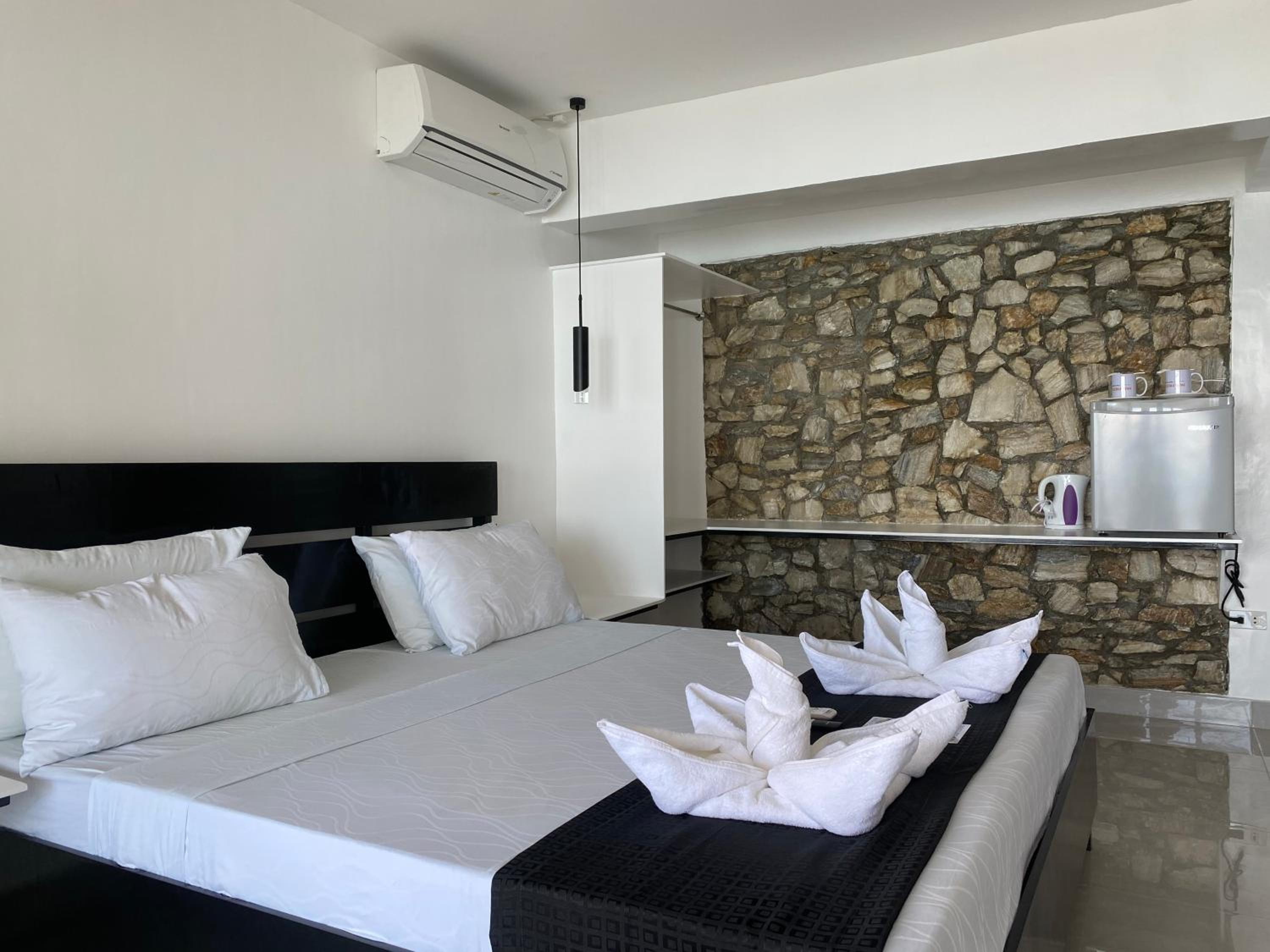 King Room with Sea View - Photo 9
