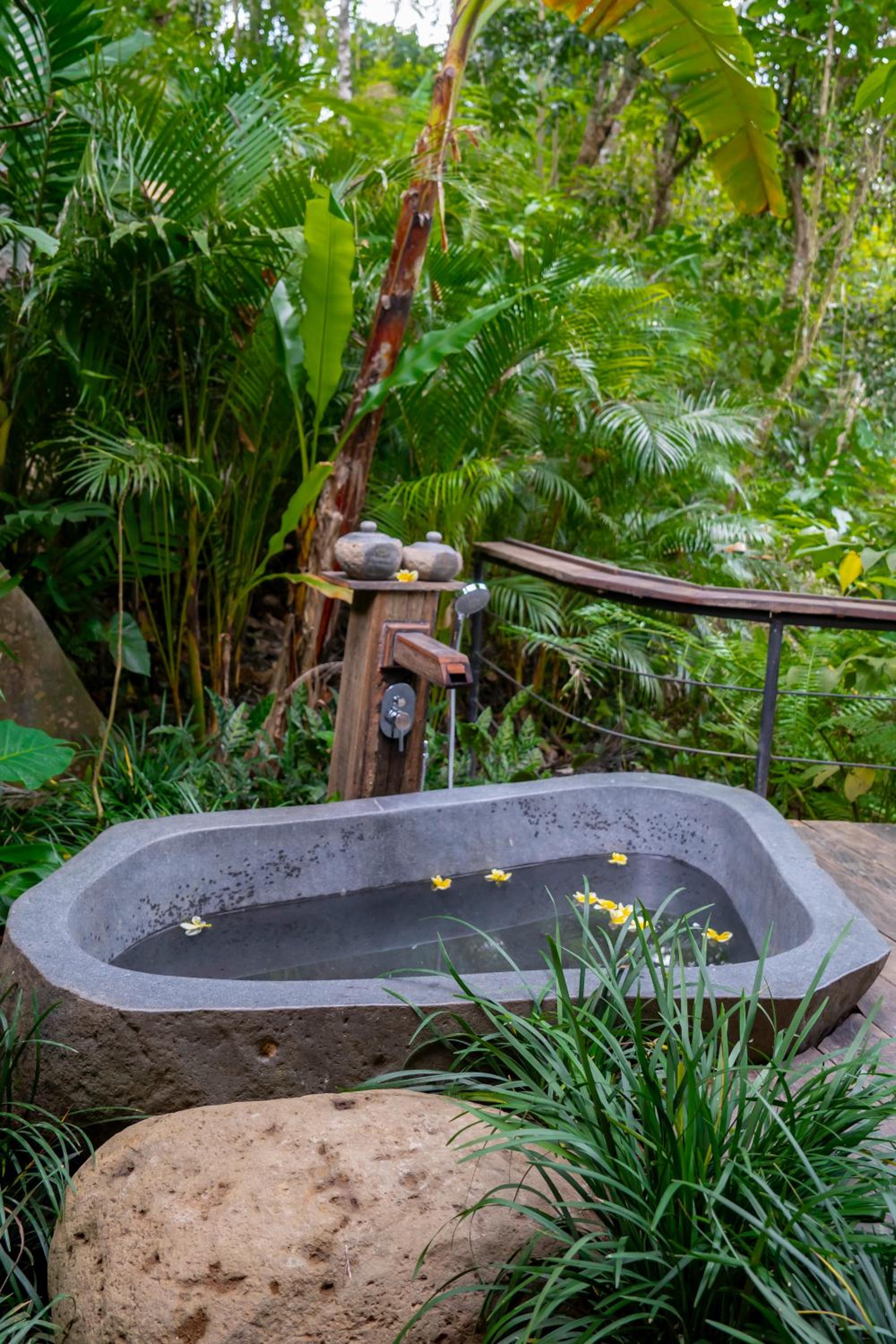 One-Bedroom Jungle Villa with Welcome Massage  - Photo 5