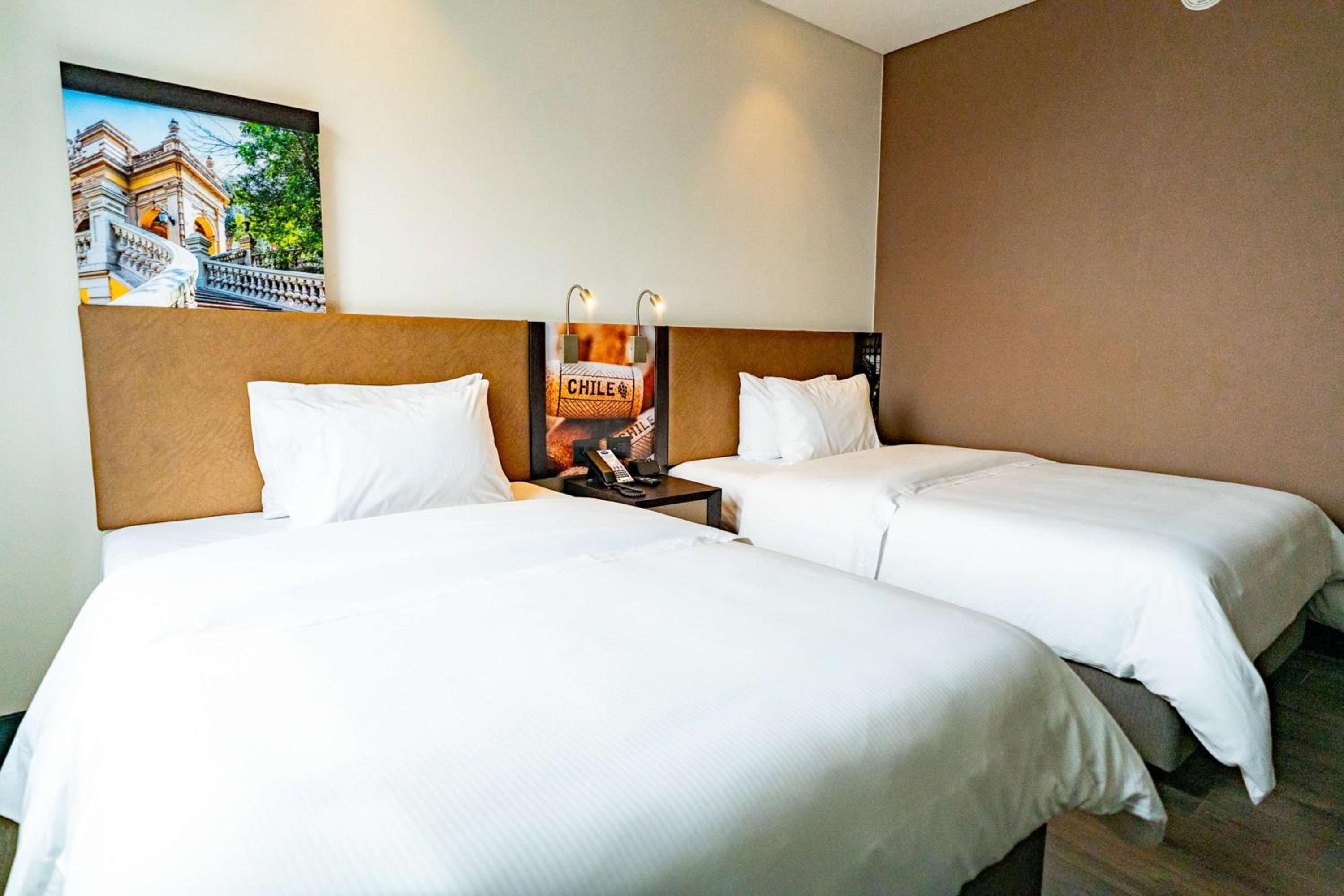 Twin Room - Photo 1