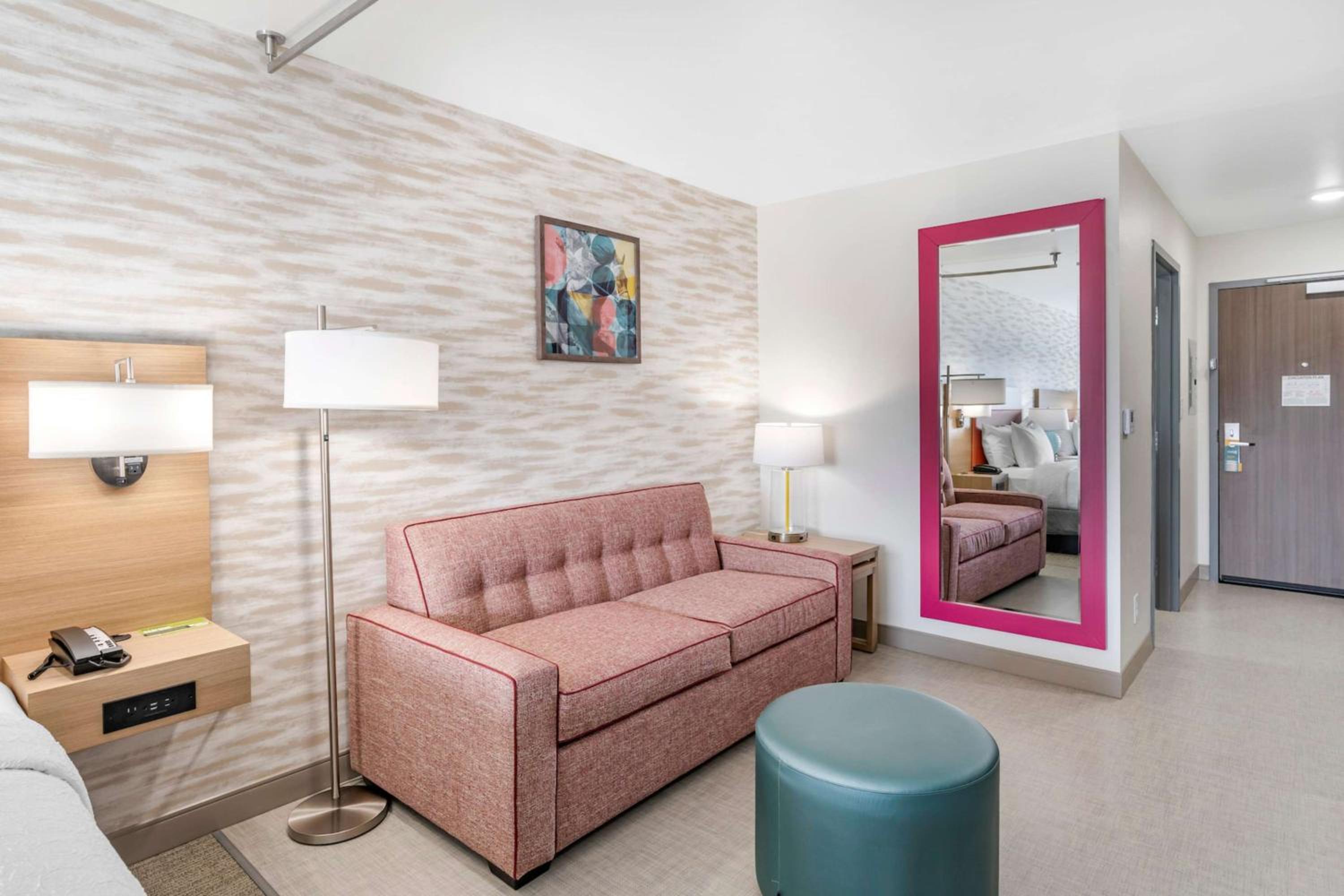 Studio Suite with Two Queen Beds - Photo 1