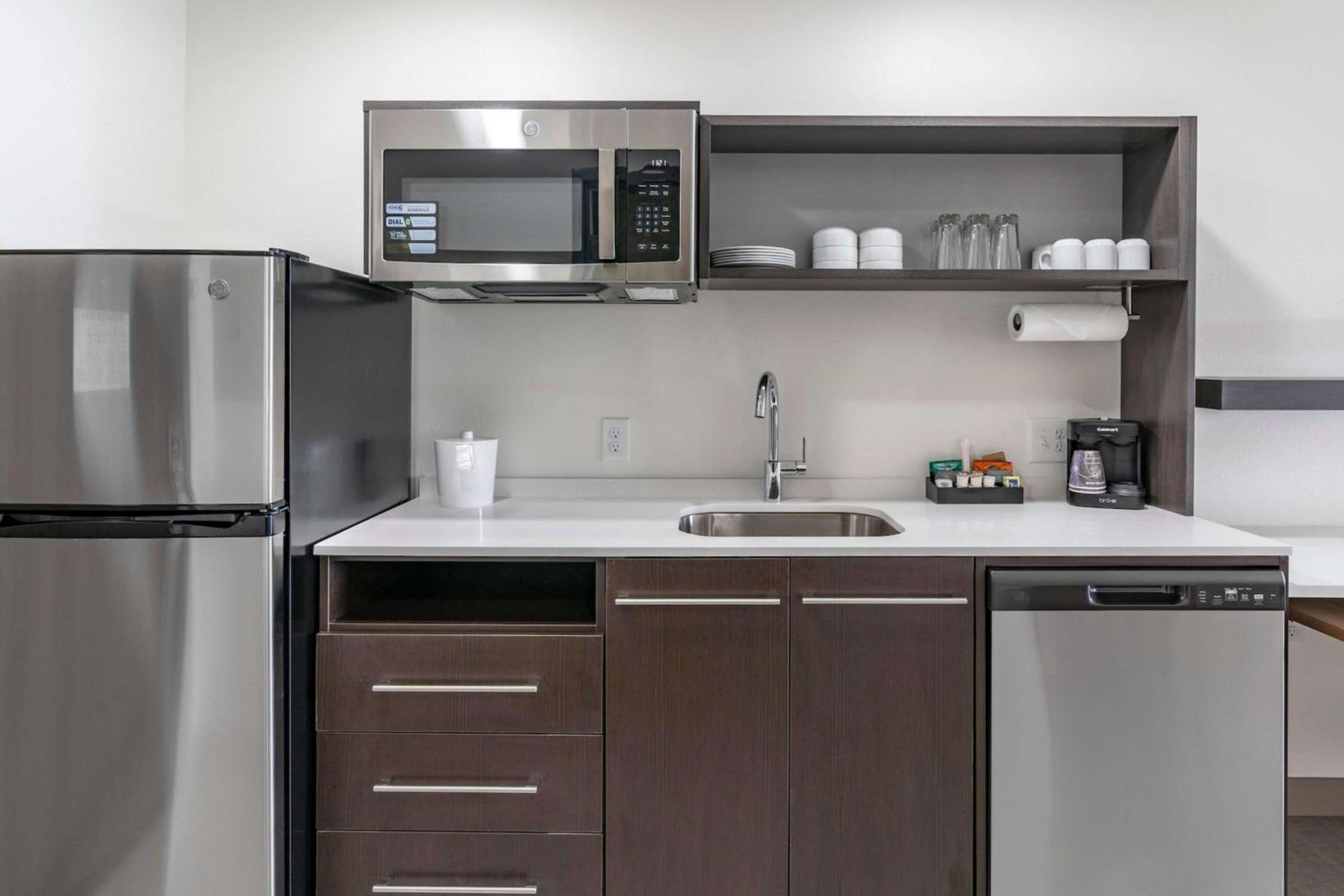 King Studio Suite - Photo 2