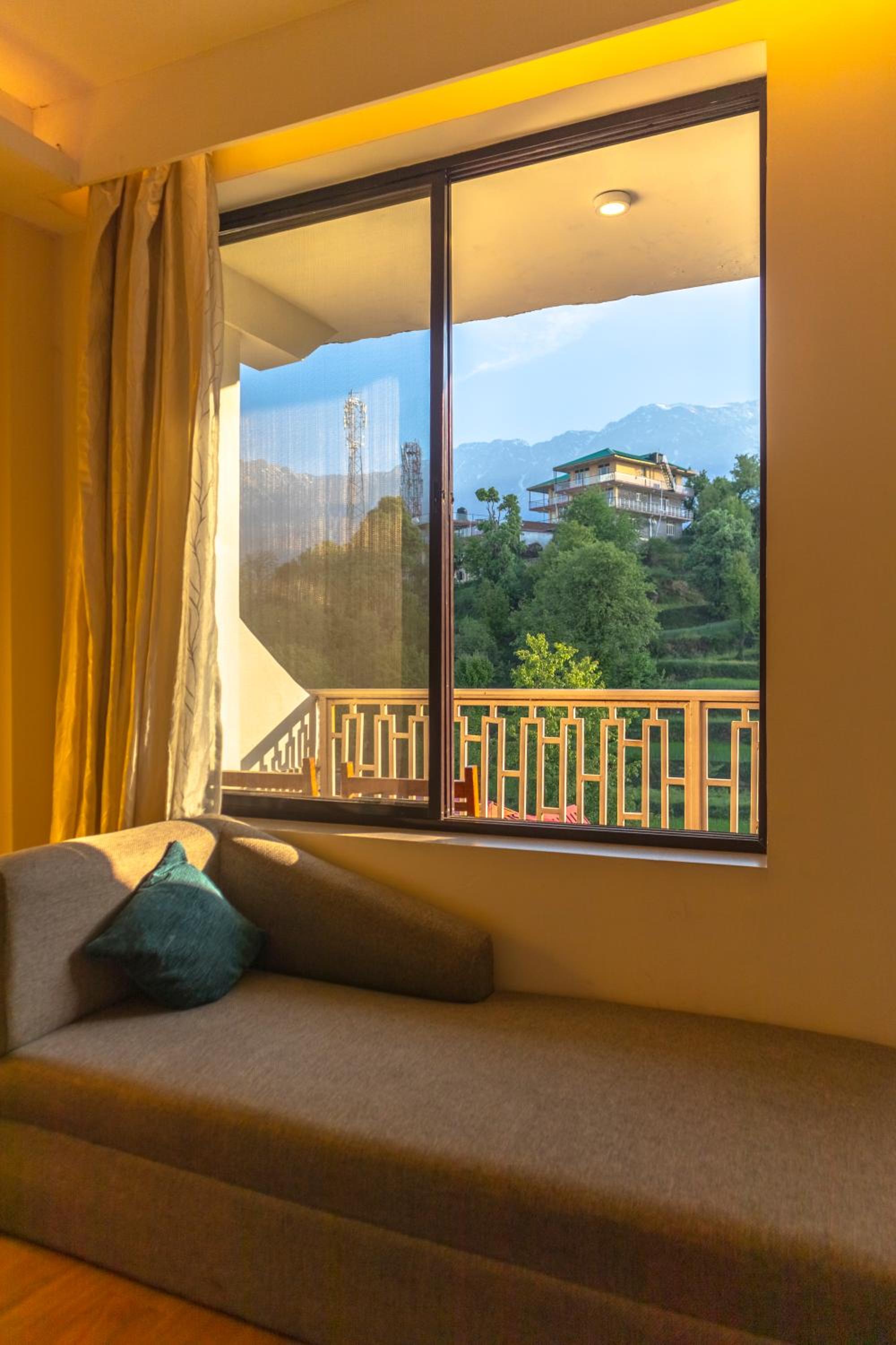 King Room with Mountain View - Photo 5