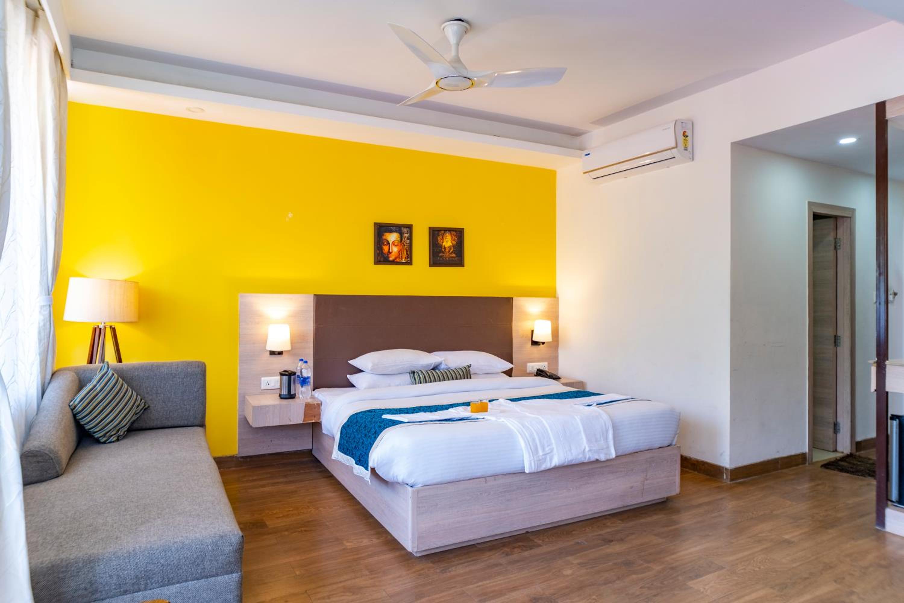 King Room with Mountain View - Photo 4