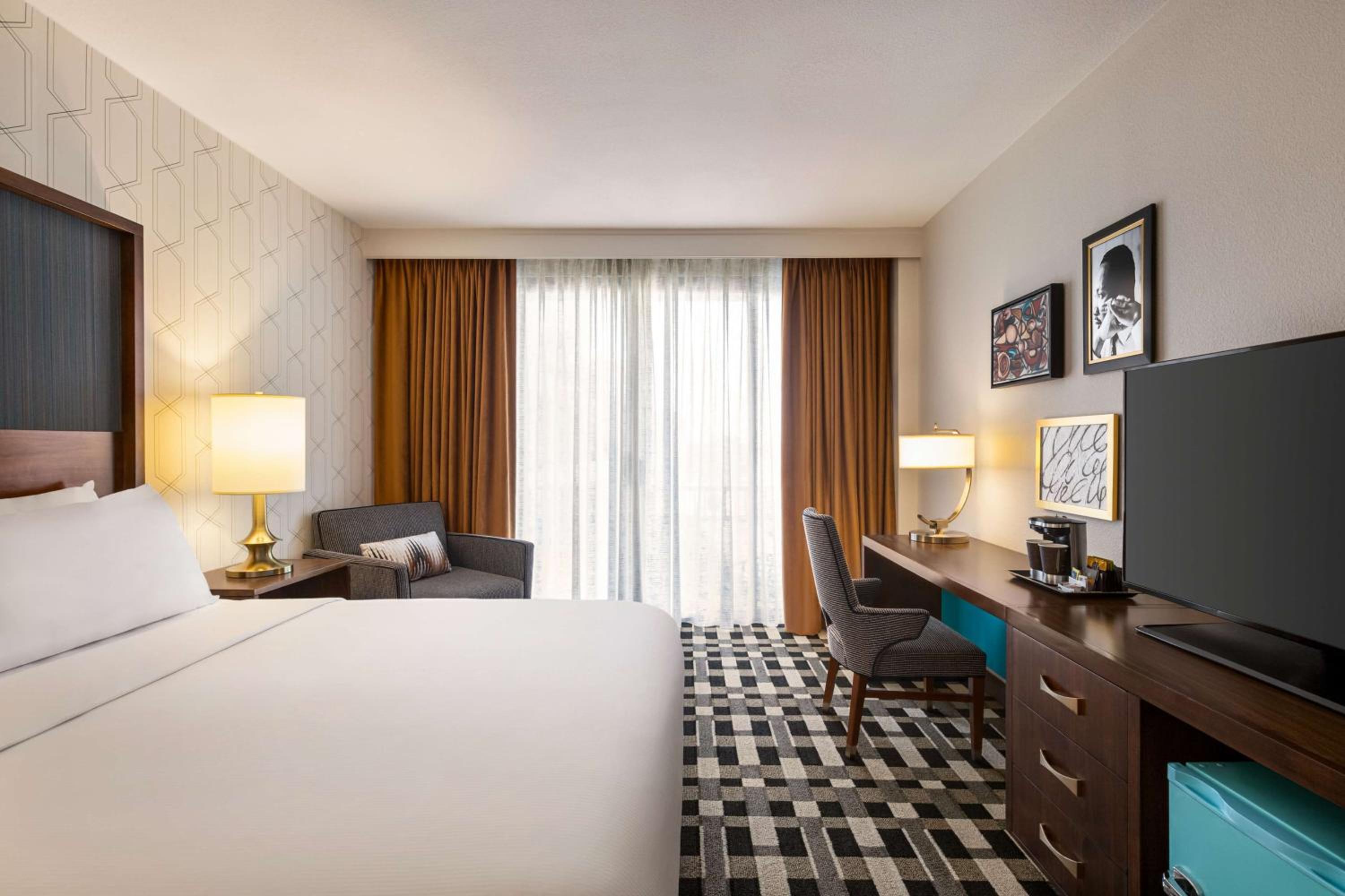 King Room with Balcony and Tub - Mobility and Hearing Accessible - Photo 12