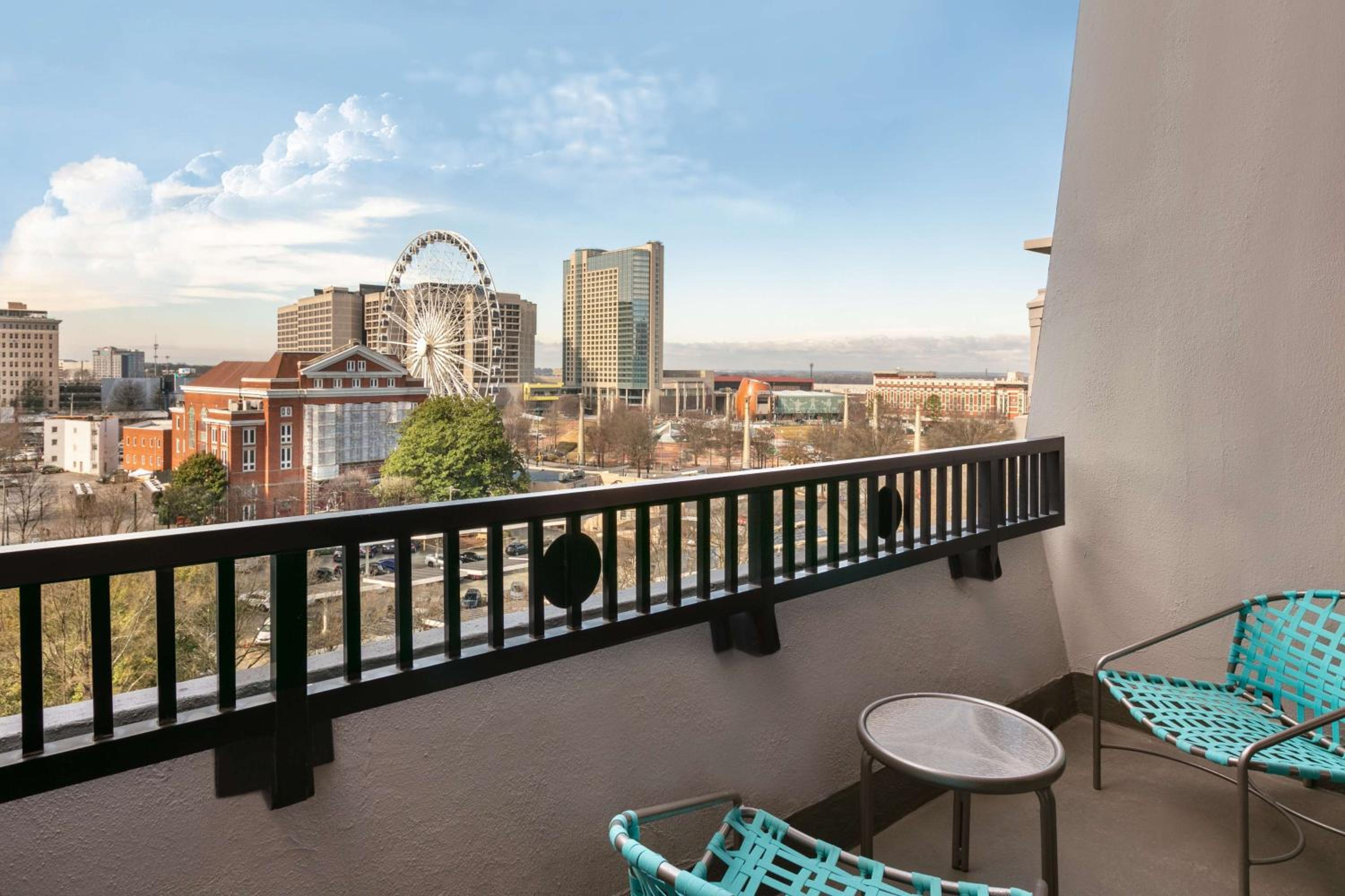 King Room with Balcony - Pool View - Photo 11