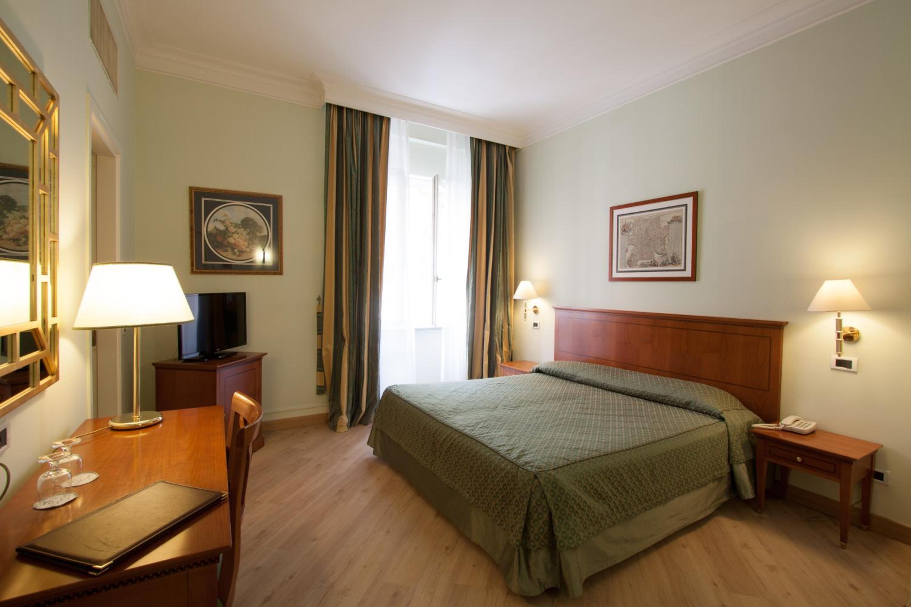 Comfort Triple Room
