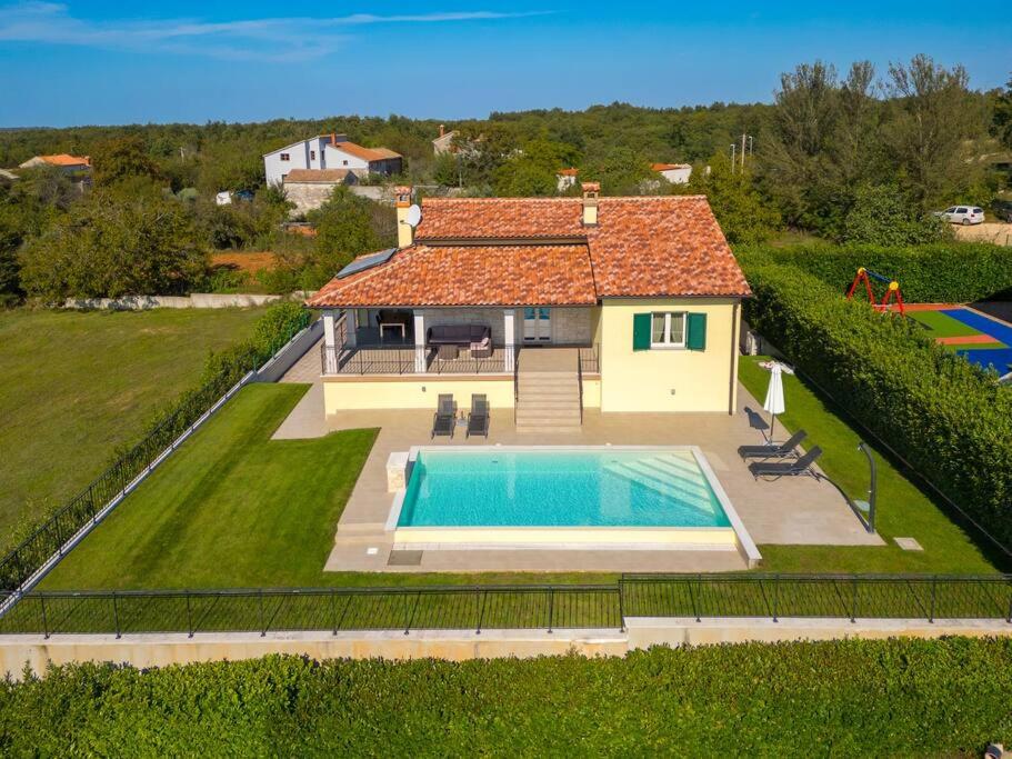 Two-Bedroom Villa photo 2
